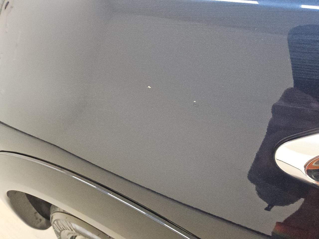 2015 Infiniti Qx80 Base Blue vin: JN8AZ2ND3F9770607 Damage: Left Front Fender, Chipped, 4