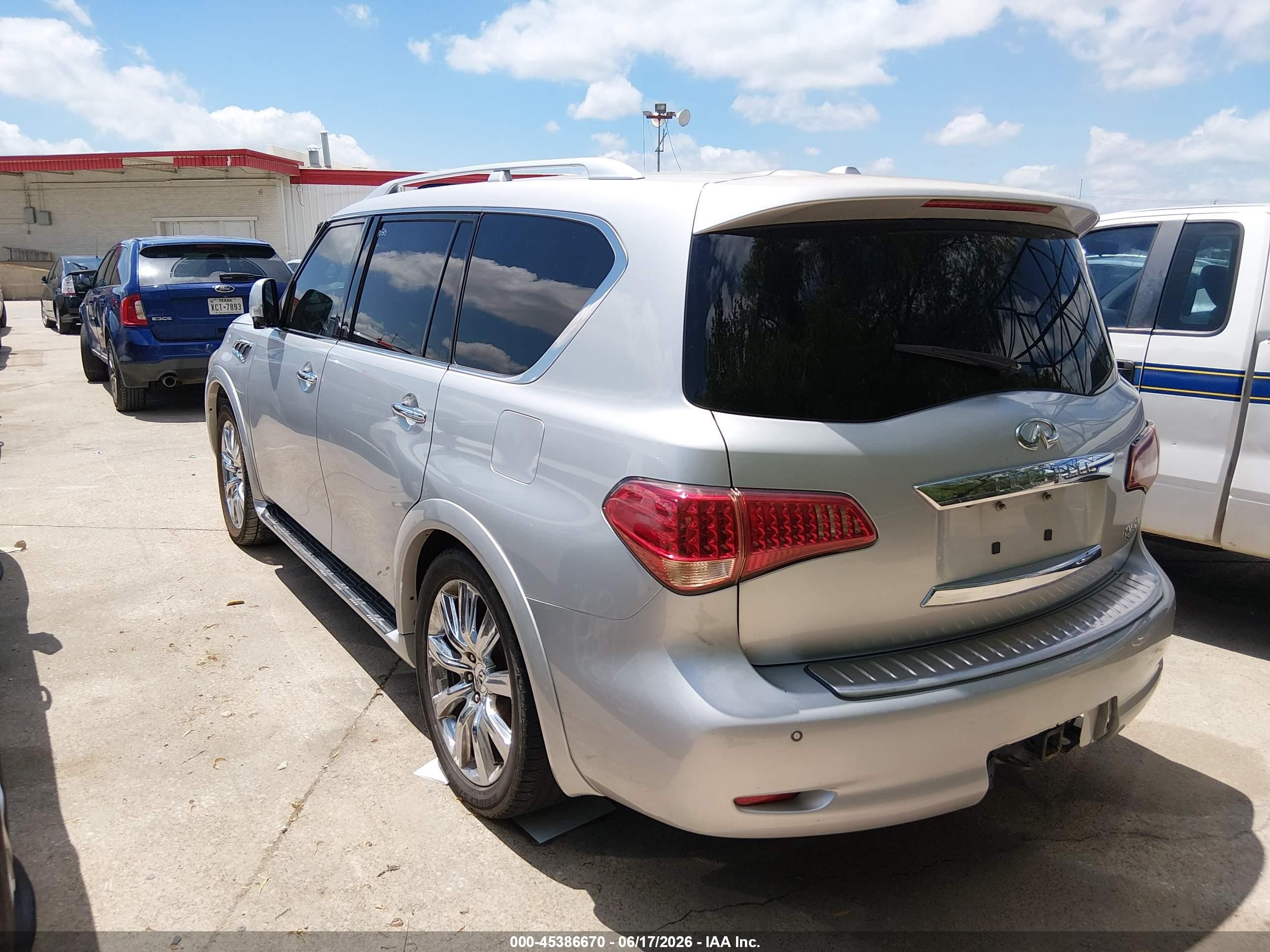 2011 Infiniti Qx56   Серебряный vin: JN8AZ2ND6B9701811