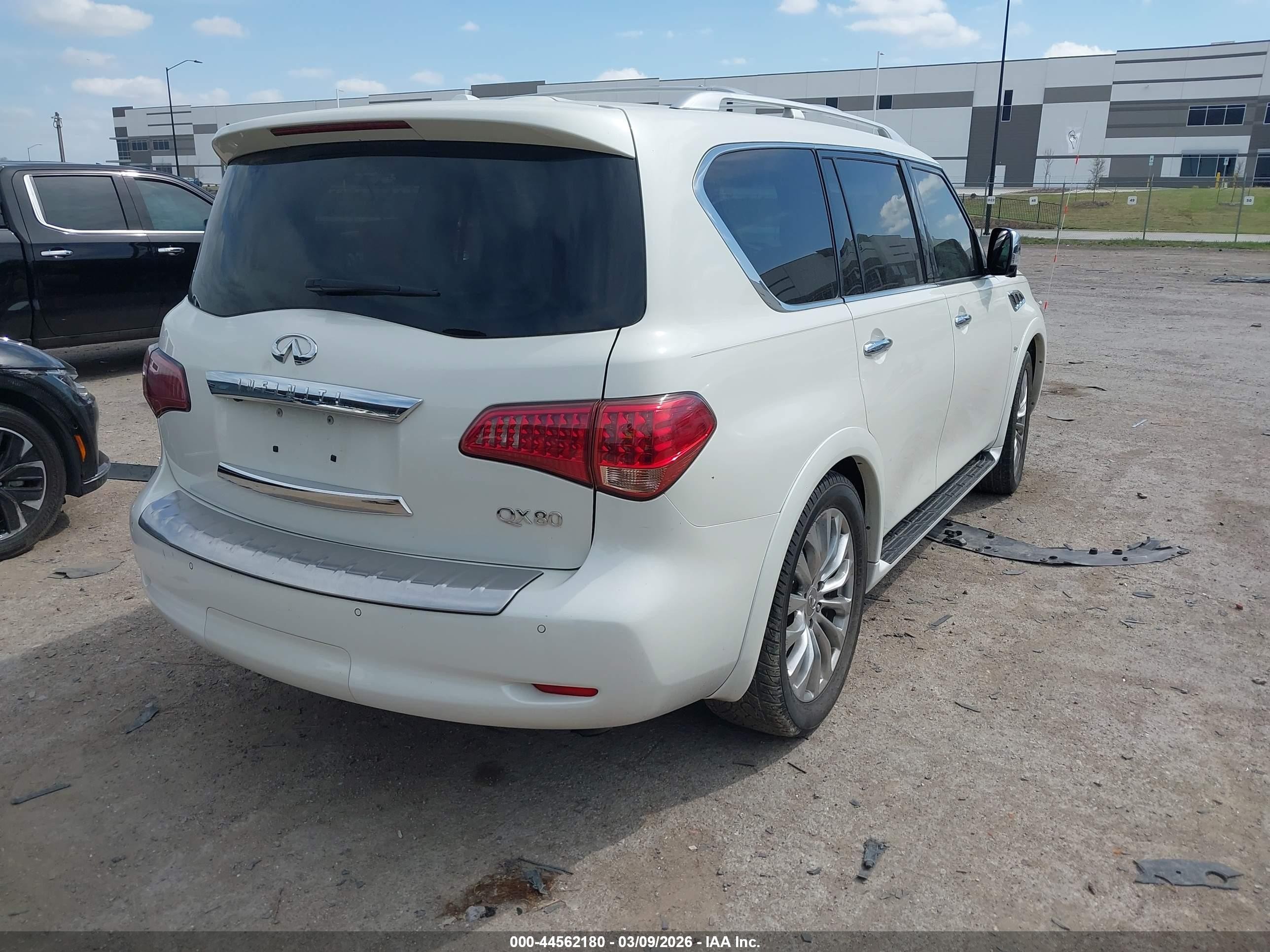 2015 Infiniti Qx80   White vin: JN8AZ2ND9F9770269