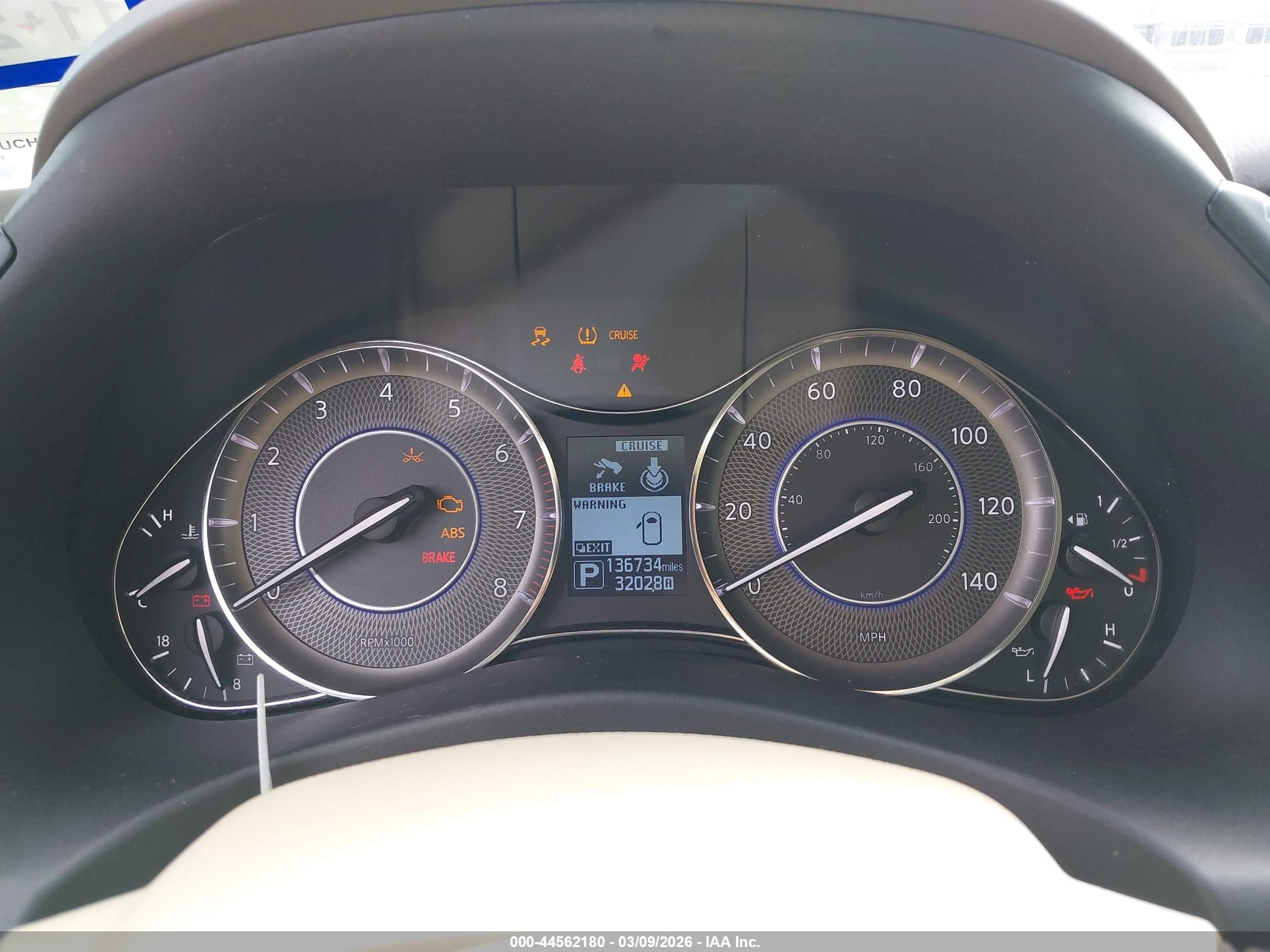 2015 Infiniti Qx80   White vin: JN8AZ2ND9F9770269