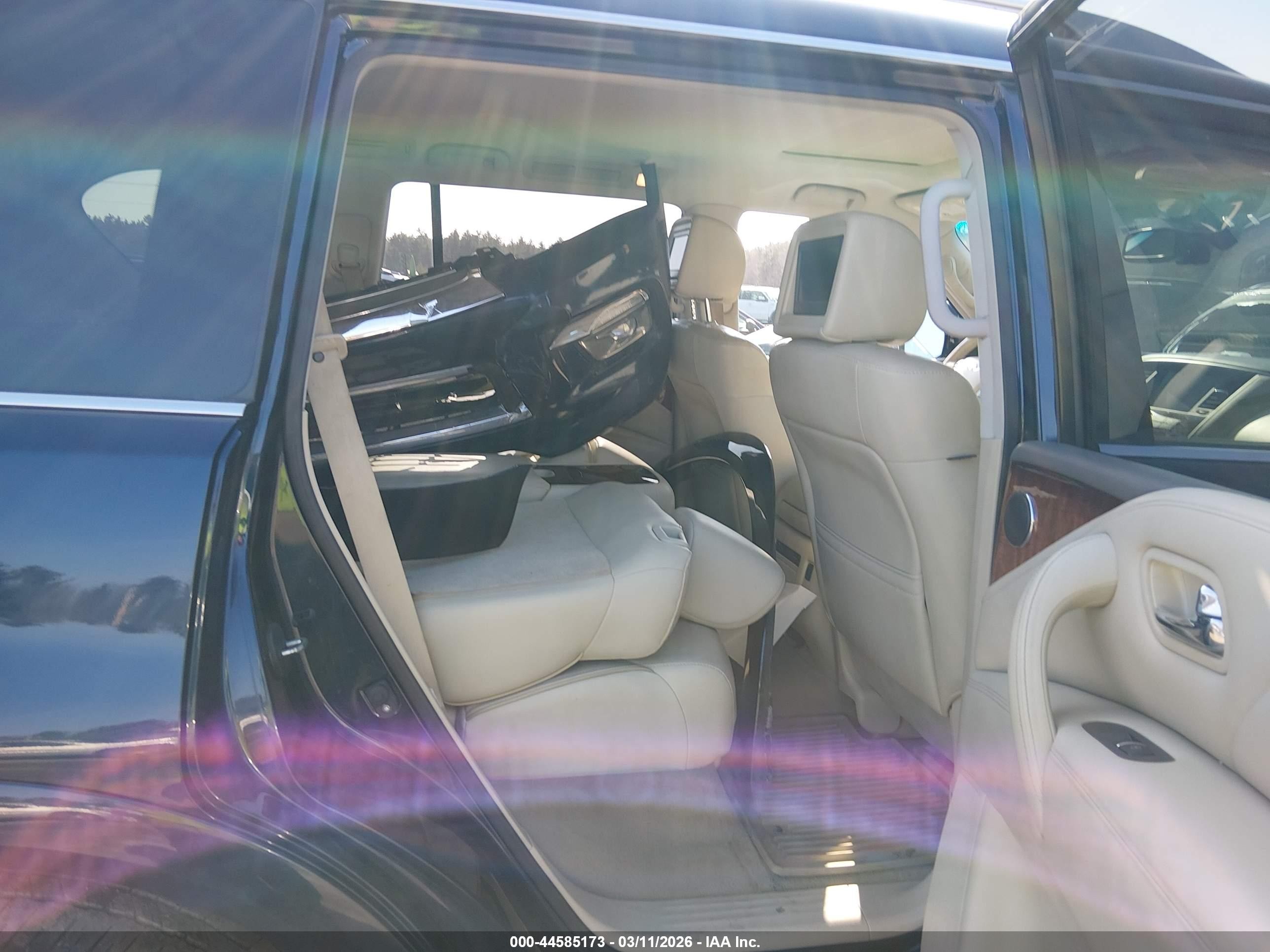 2016 Infiniti Qx80   Black vin: JN8AZ2NE0G9123477