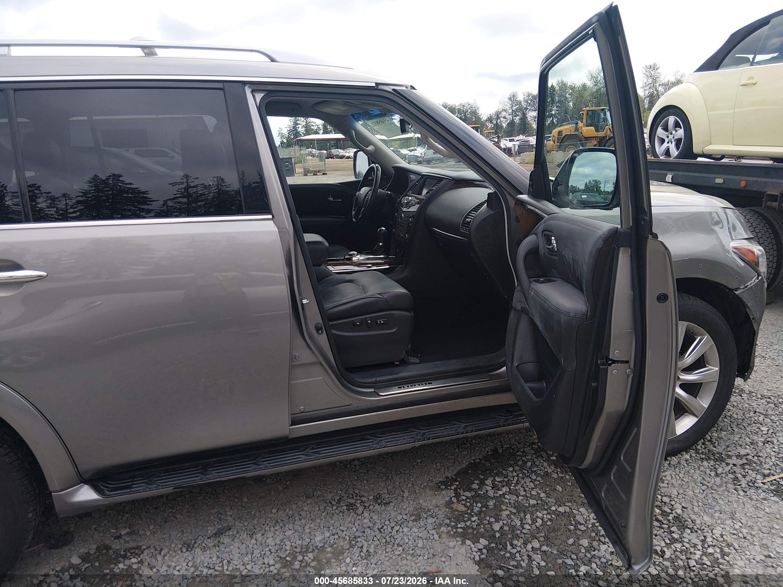 2011 Infiniti Qx56   Gray vin: JN8AZ2NE1B9006368