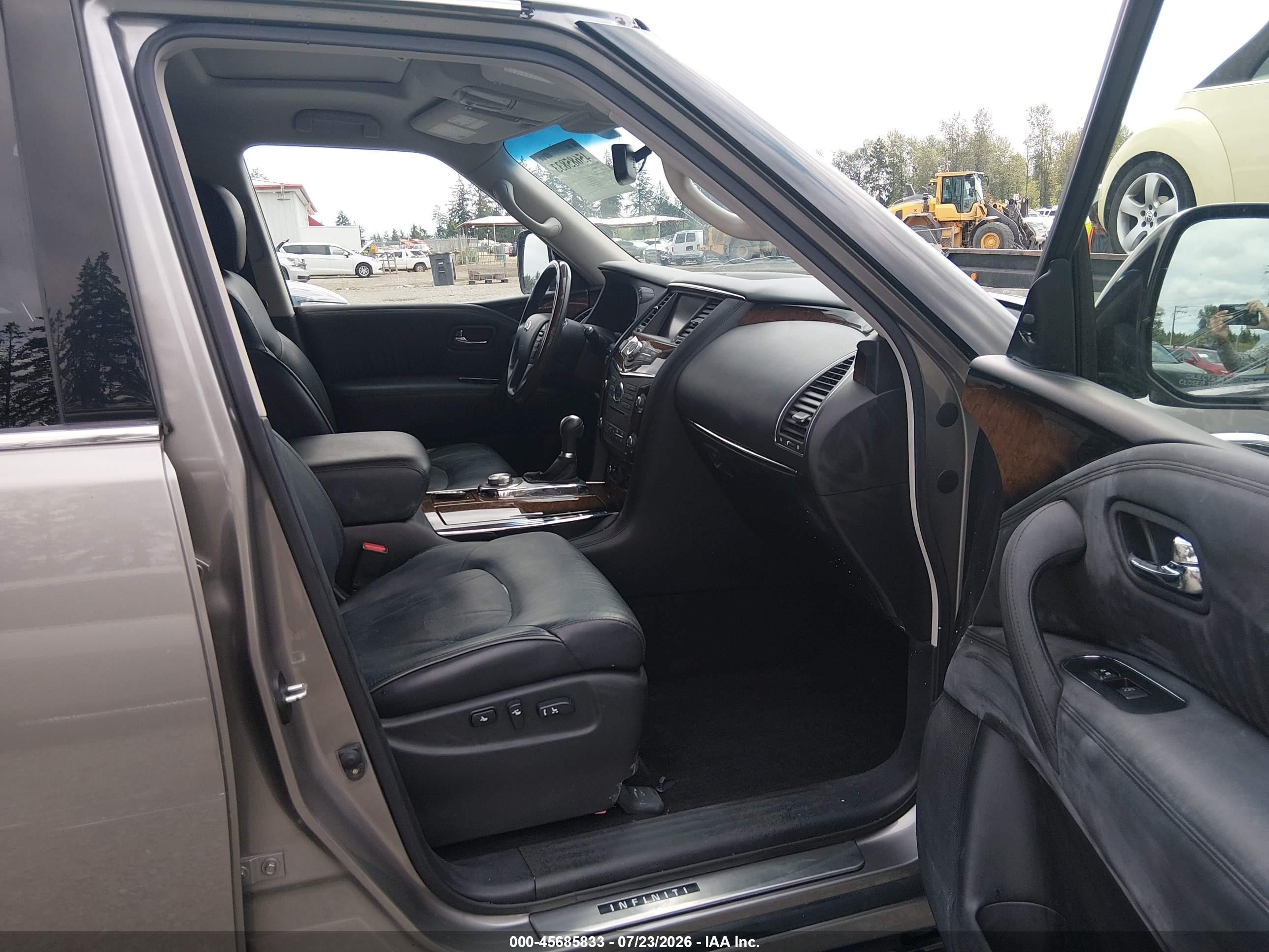 2011 Infiniti Qx56   Gray vin: JN8AZ2NE1B9006368