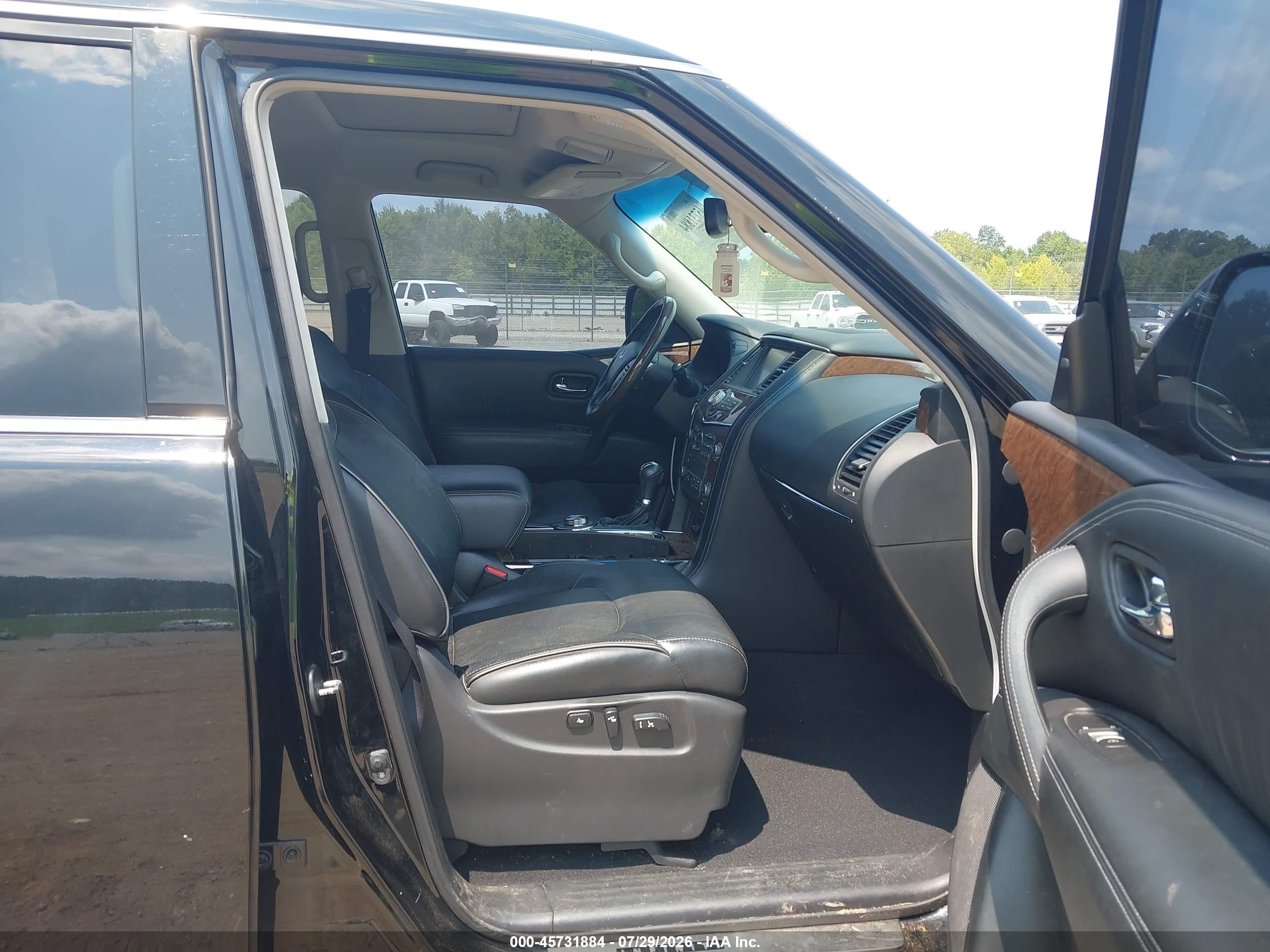 2015 Infiniti Qx80   Черный vin: JN8AZ2NE1F9081013