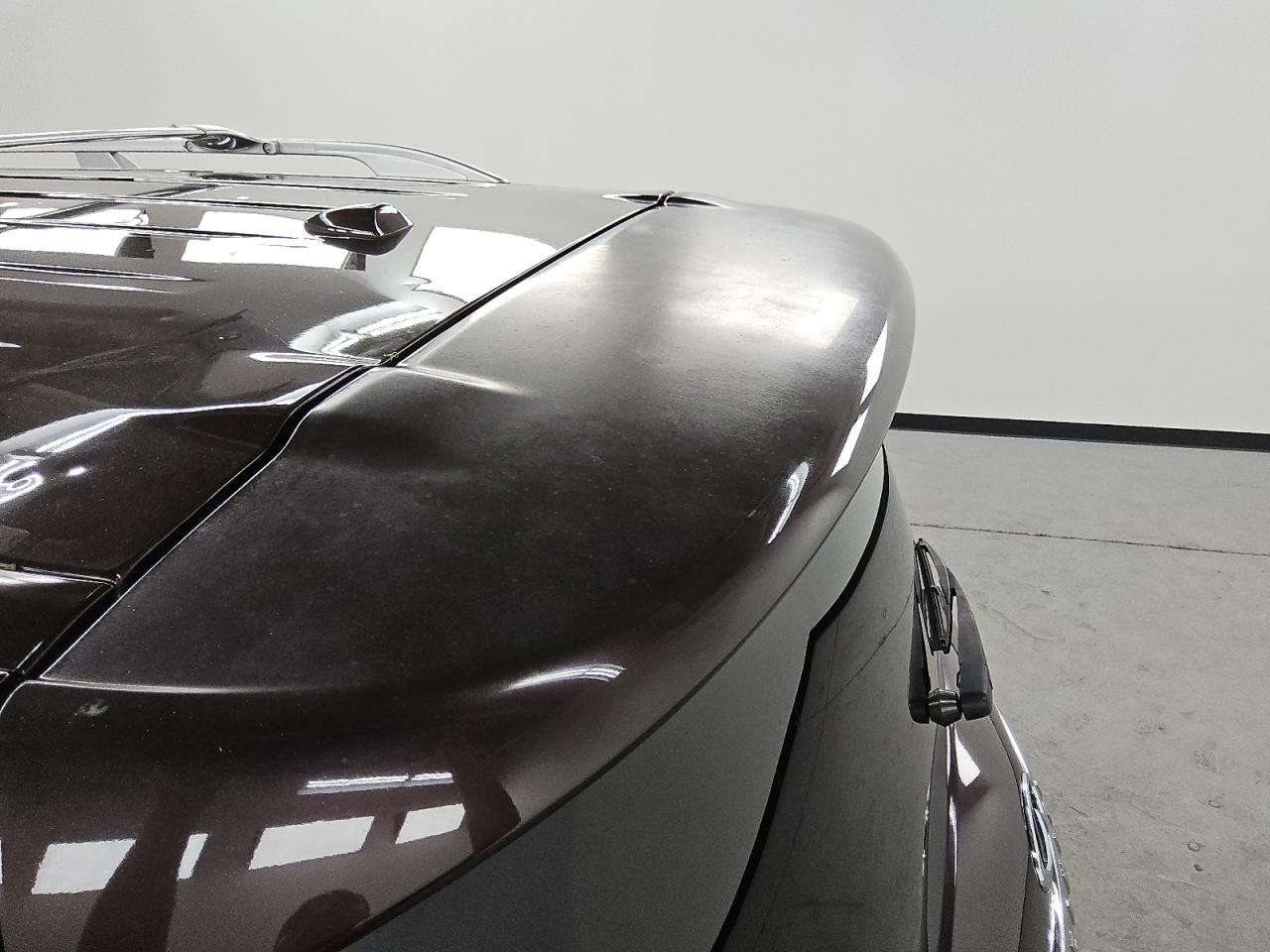 2012 Infiniti Qx56 Base Burgundy vin: JN8AZ2NE2C9022922 Damage: Spoiler, Peeling, > 12 Inches