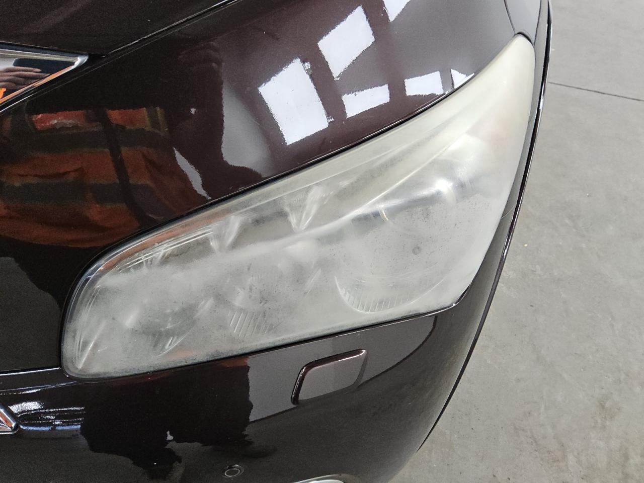 2012 Infiniti Qx56 Base Burgundy vin: JN8AZ2NE2C9022922 Damage: Left Head Lamp, Faded, Repair Required