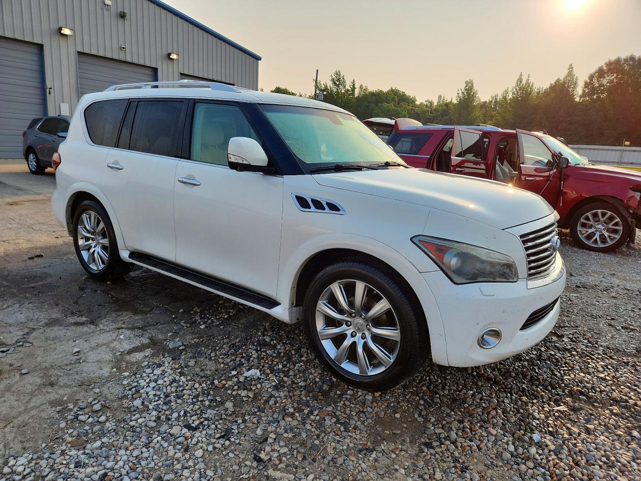 2012 Infiniti Qx56 Base White vin: JN8AZ2NE3C9019320