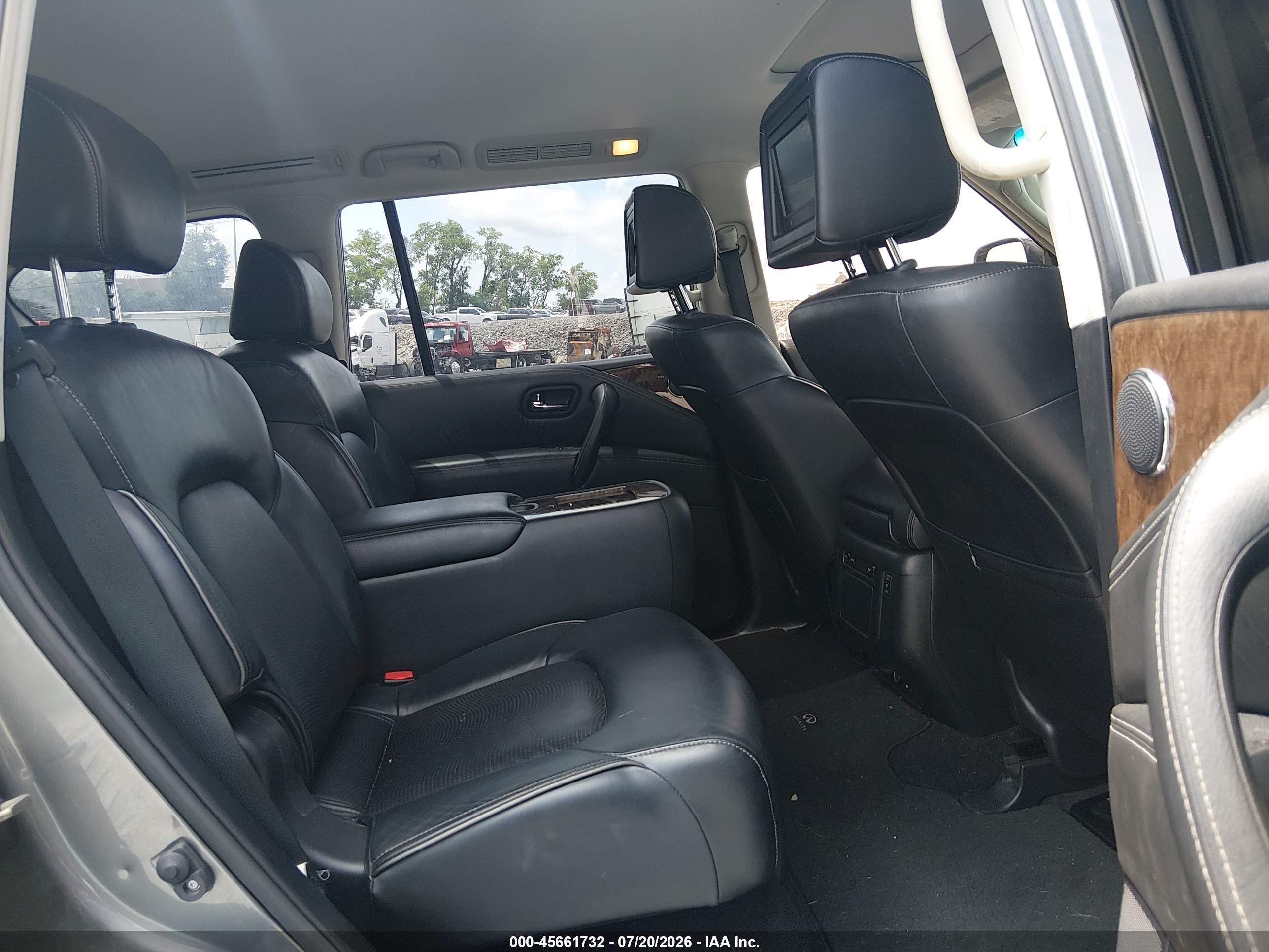 2015 Infiniti Qx80 Серый vin: JN8AZ2NE3F9081160