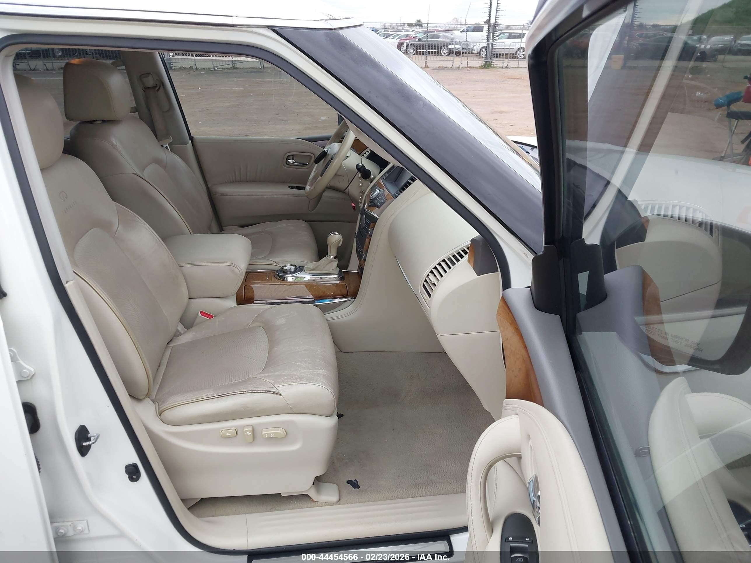 2014 Infiniti Qx80   Белый vin: JN8AZ2NE4E9063197