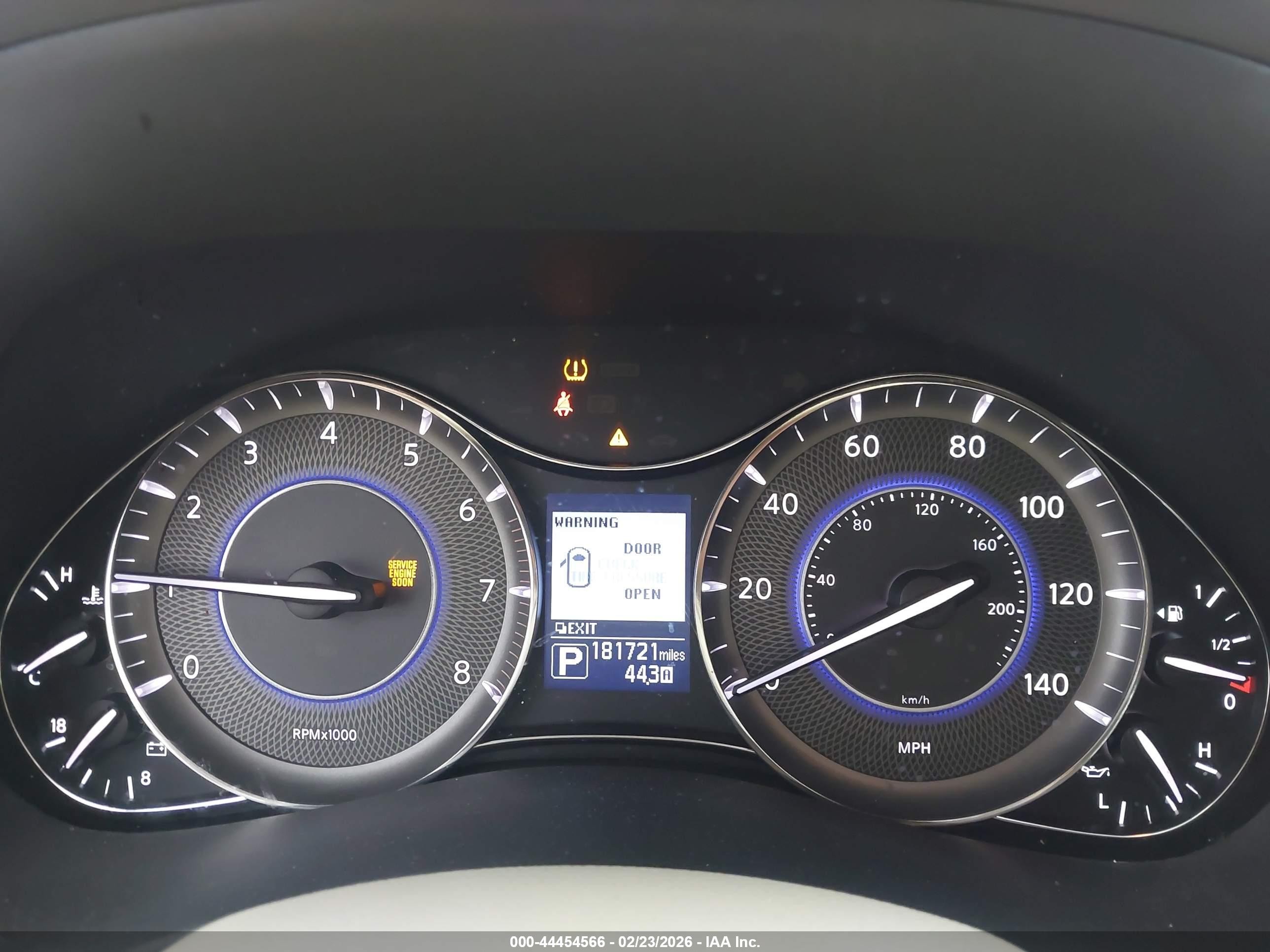 2014 Infiniti Qx80   Белый vin: JN8AZ2NE4E9063197
