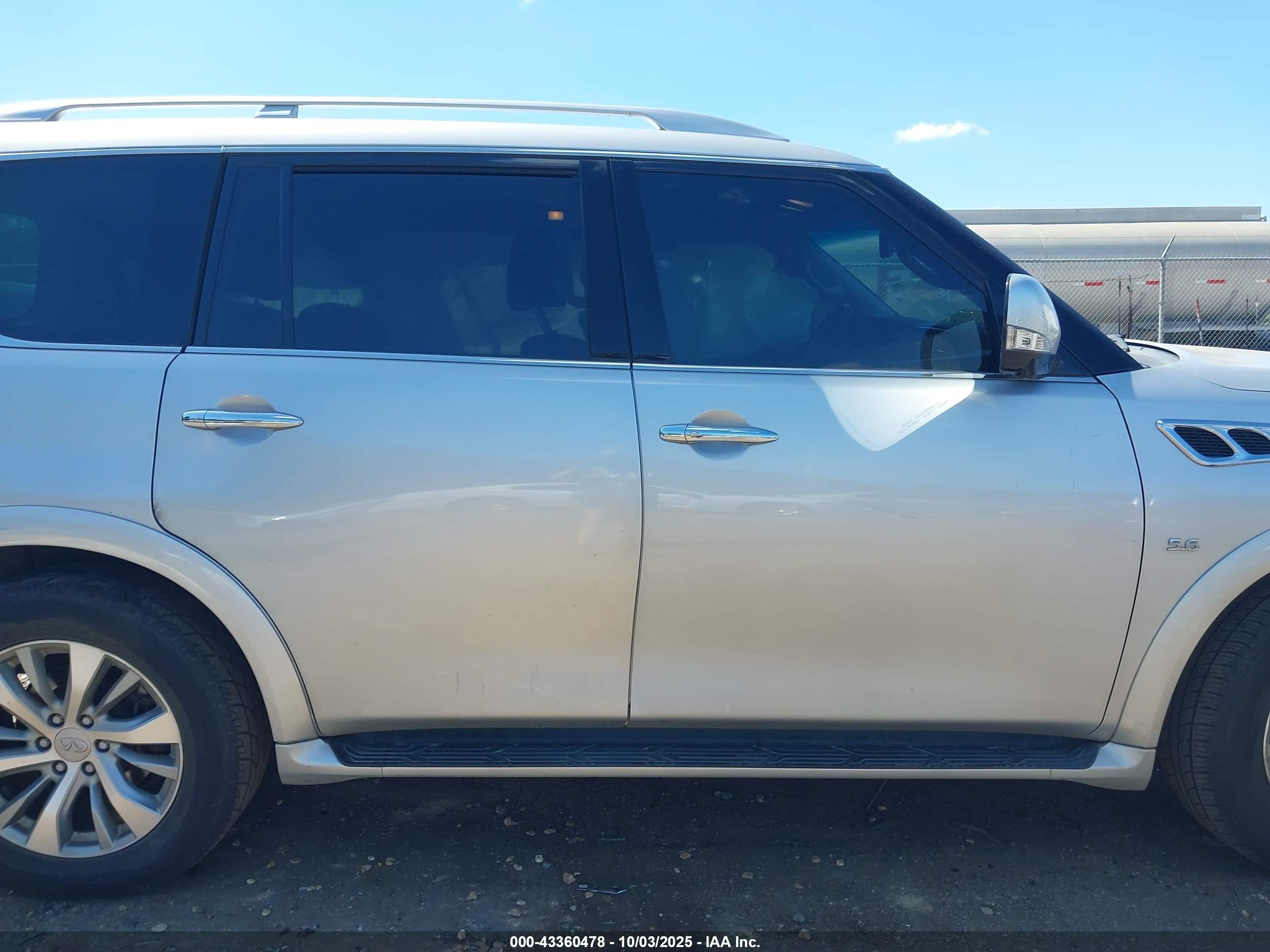 2017 Infiniti Qx80   Silver vin: JN8AZ2NE5H9158596