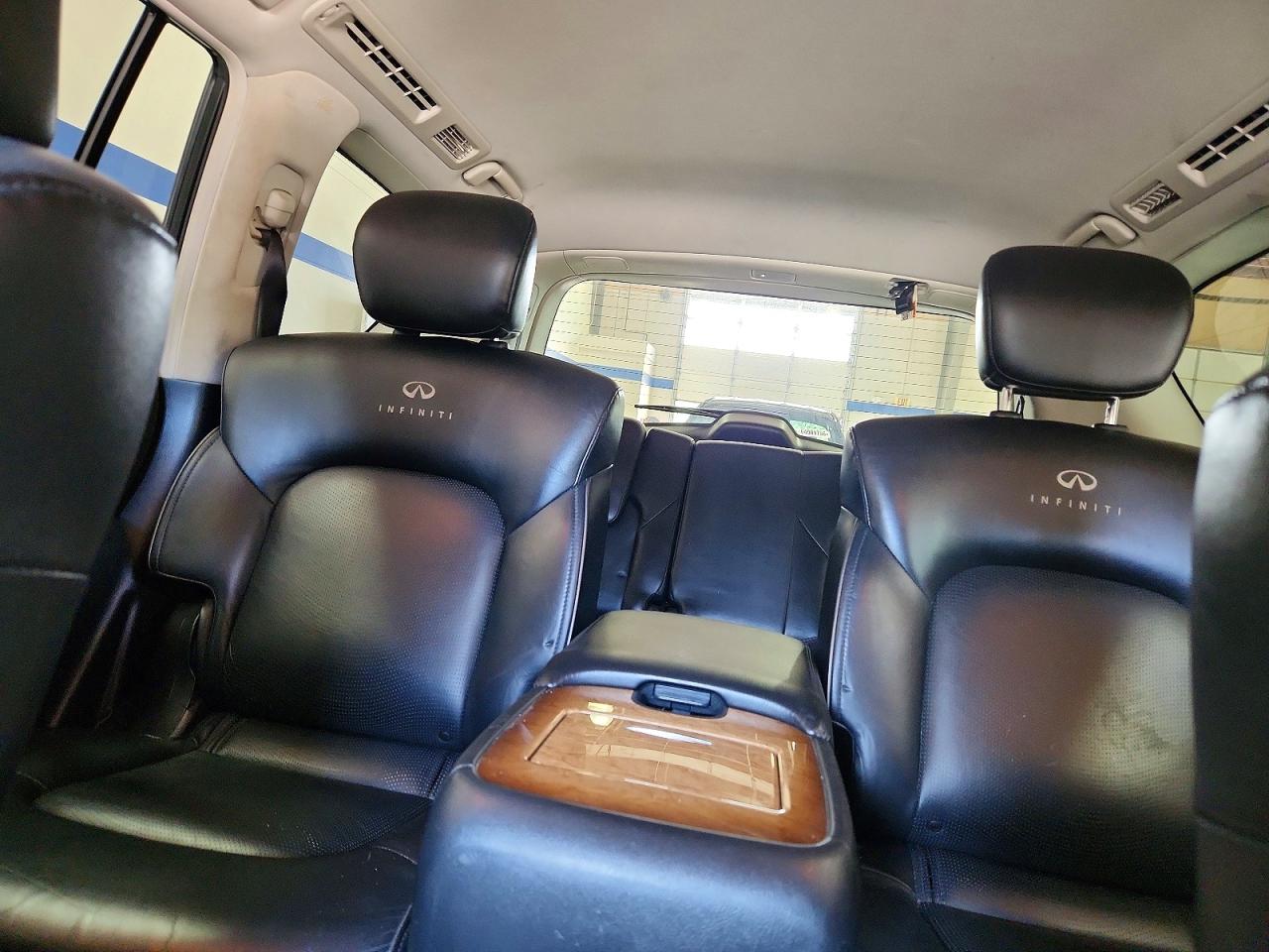 2011 Infiniti Qx56 Base White vin: JN8AZ2NE6B9005670