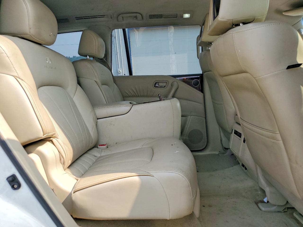 2012 Infiniti Qx56 Base White vin: JN8AZ2NE6C9015827