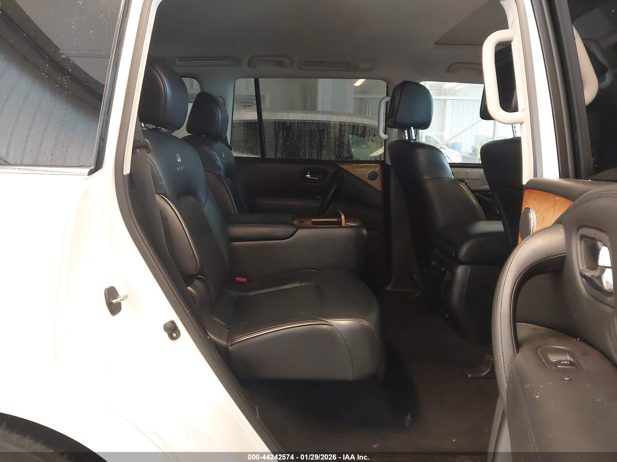 2013 Infiniti Qx56   White vin: JN8AZ2NE6D9060882