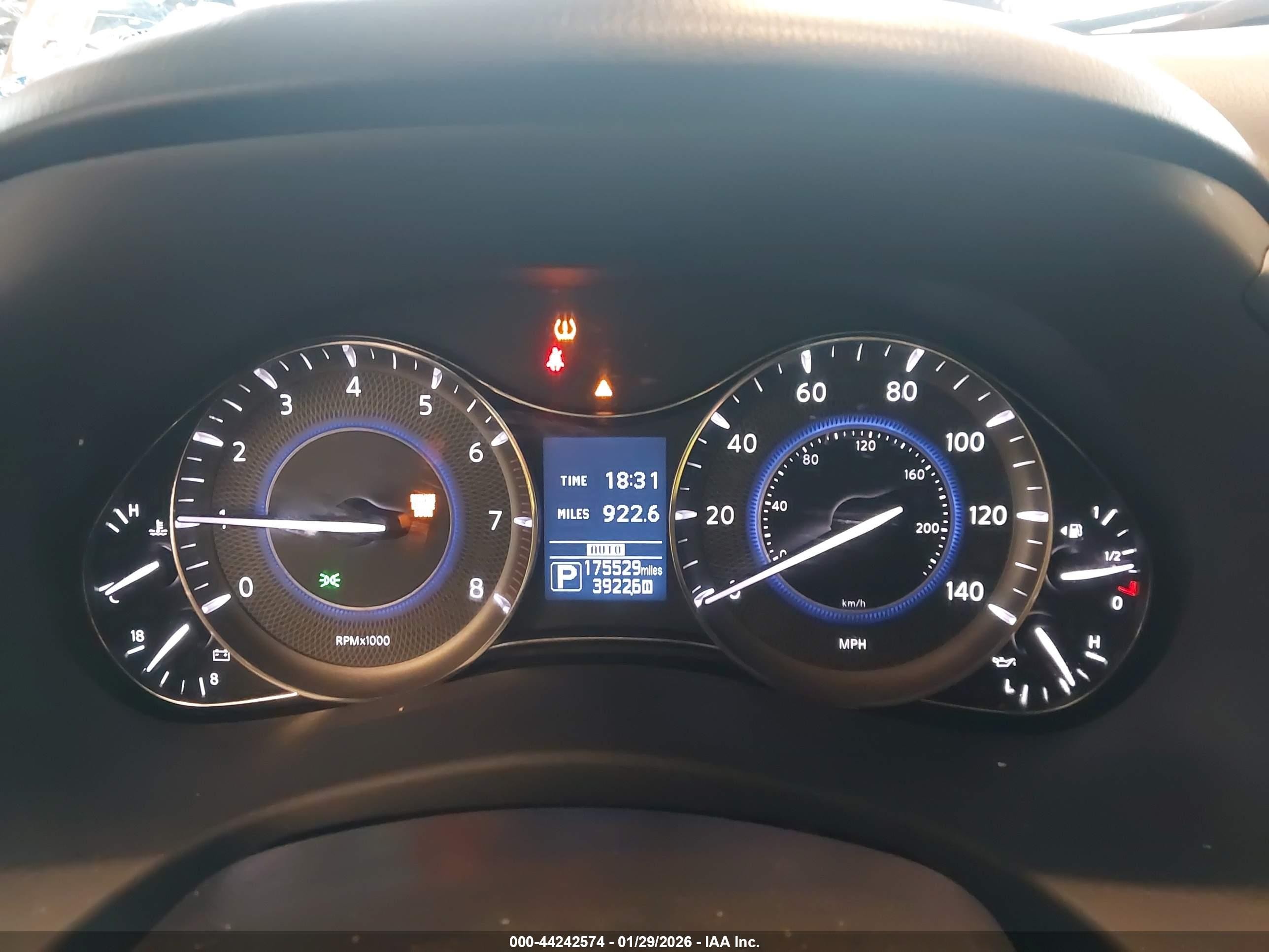 2013 Infiniti Qx56   White vin: JN8AZ2NE6D9060882