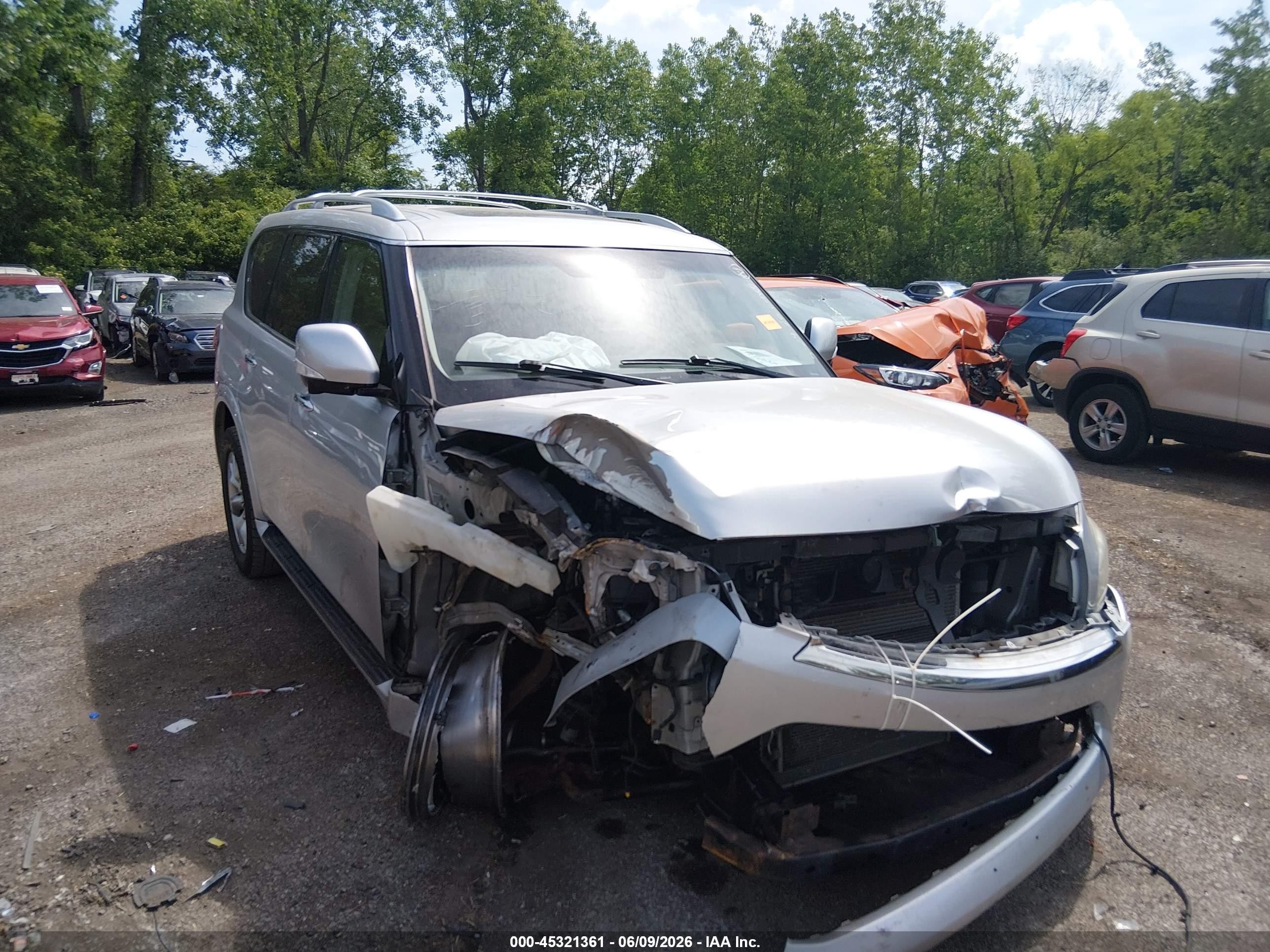 2012 Infiniti Qx56   Серебряный vin: JN8AZ2NE7C9016954