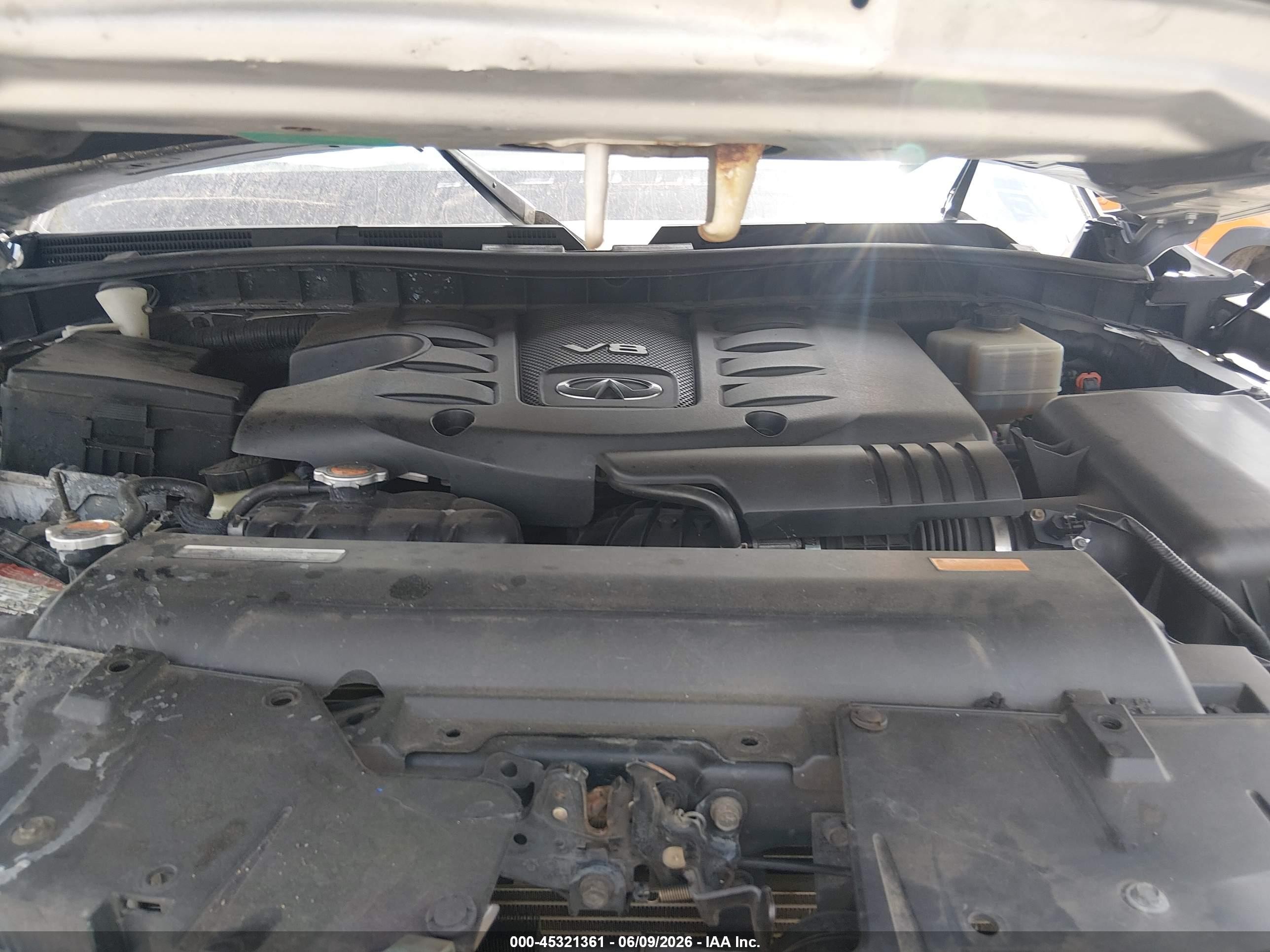 2012 Infiniti Qx56   Серебряный vin: JN8AZ2NE7C9016954