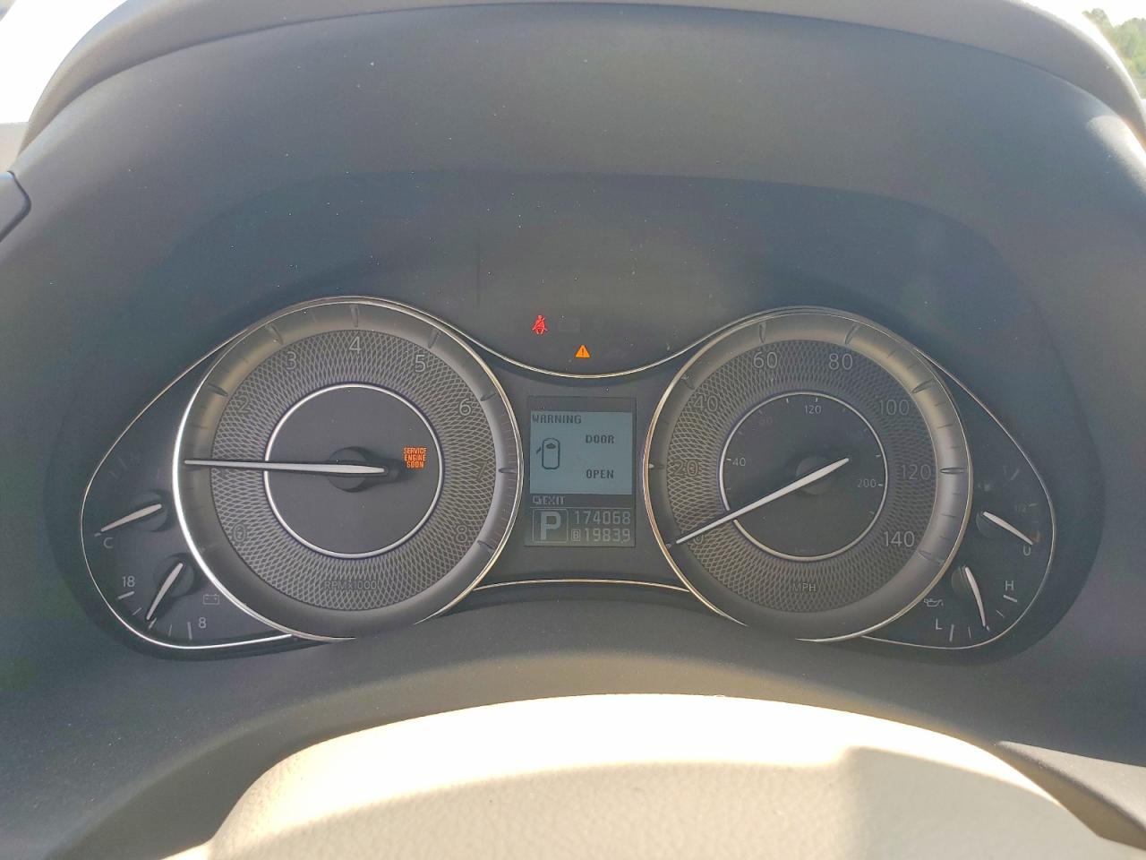 2012 Infiniti Qx56 Base Белый vin: JN8AZ2NE7C9018218