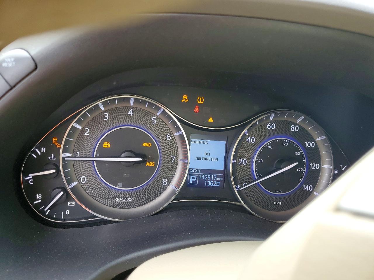 2015 Infiniti Qx80 Base Черный vin: JN8AZ2NE7F9085096