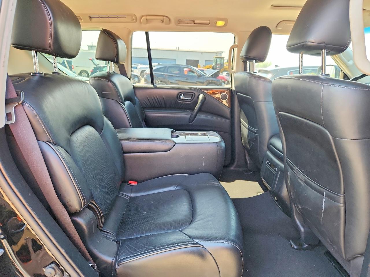 2017 Infiniti Qx80 Base Черный vin: JN8AZ2NE7H9152928