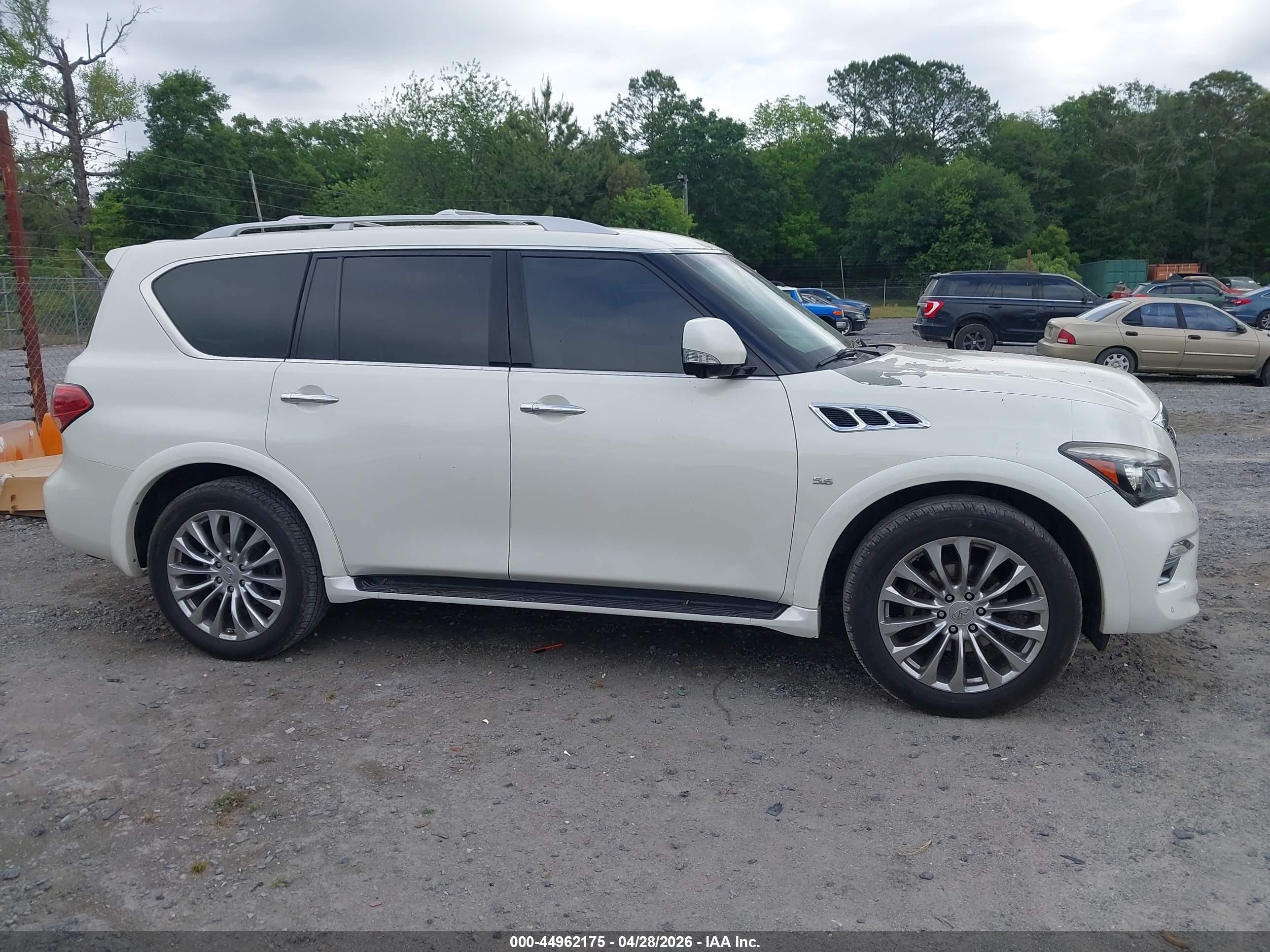 2015 Infiniti Qx80   Beige vin: JN8AZ2NE8F9080375