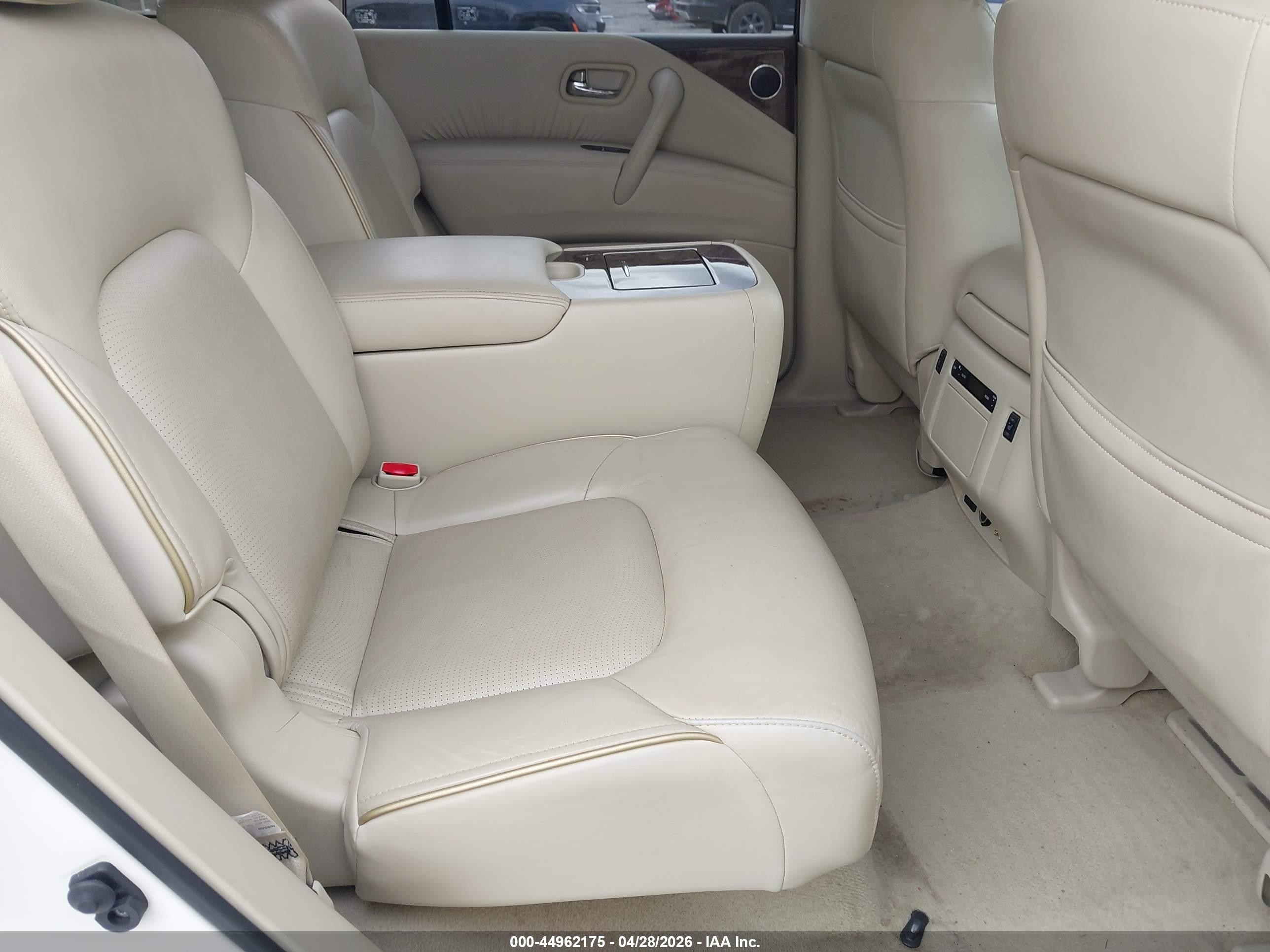2015 Infiniti Qx80   Beige vin: JN8AZ2NE8F9080375
