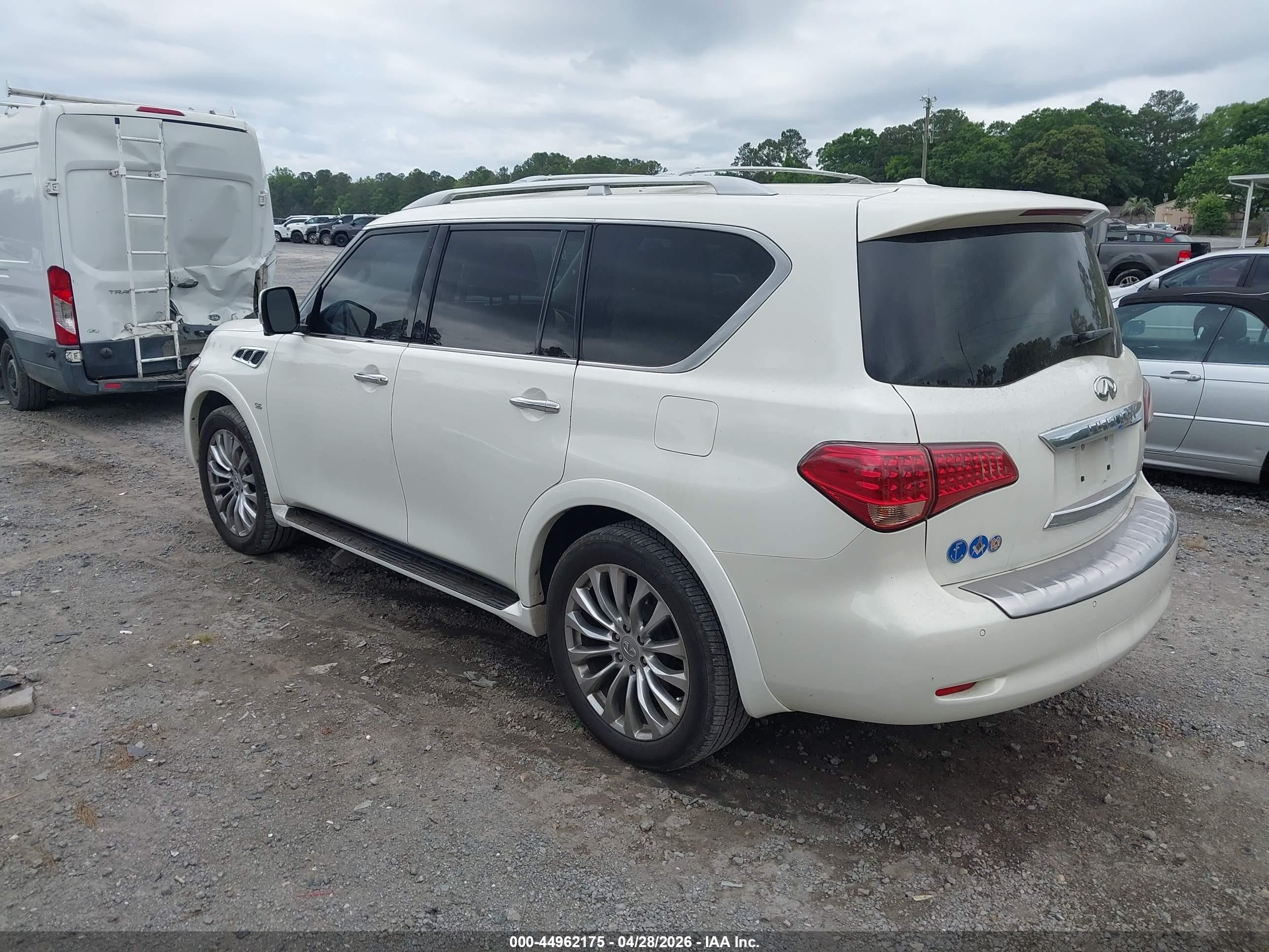 2015 Infiniti Qx80   Beige vin: JN8AZ2NE8F9080375