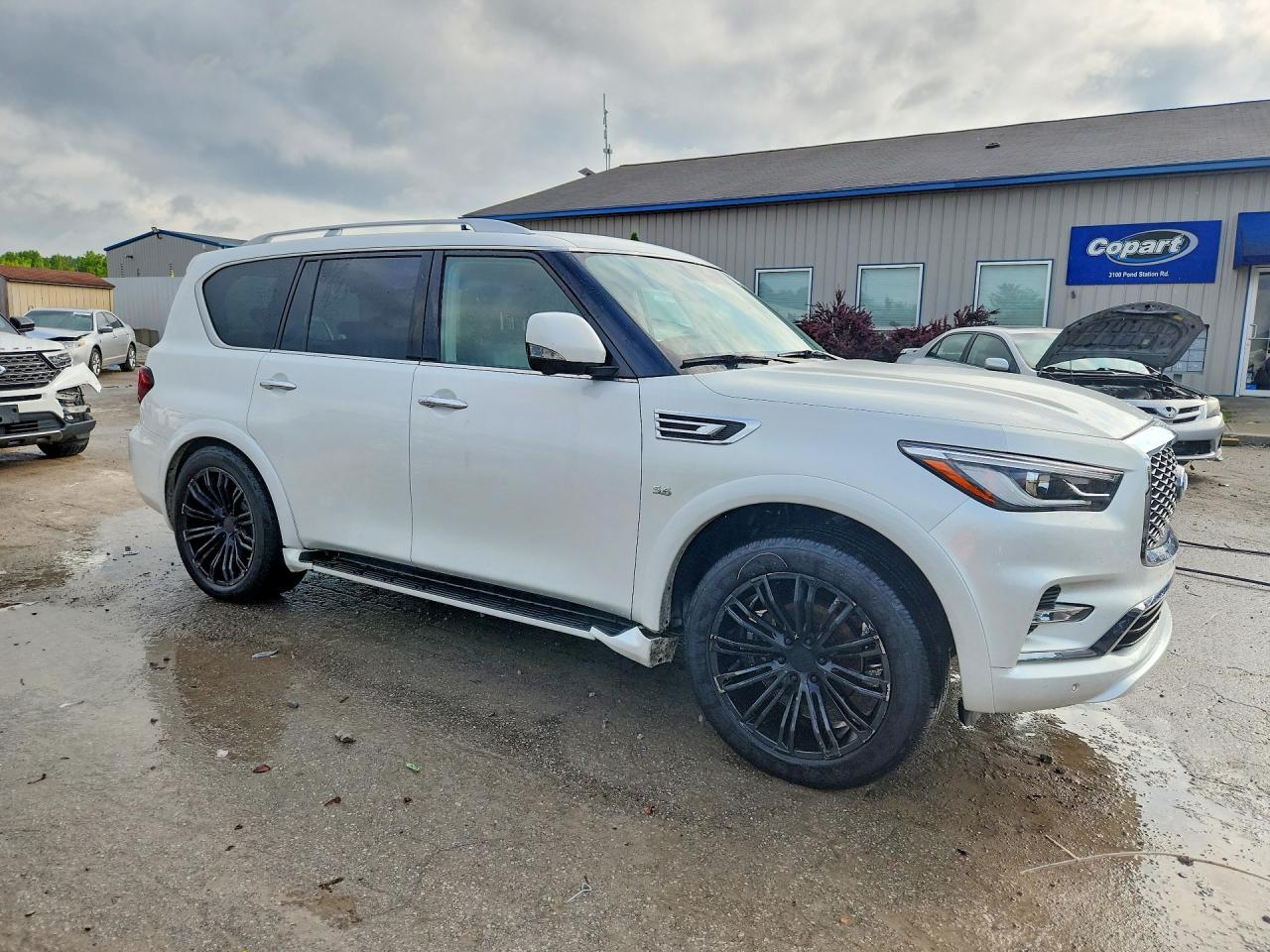 2018 Infiniti Qx80 Base White vin: JN8AZ2NE9J9192370