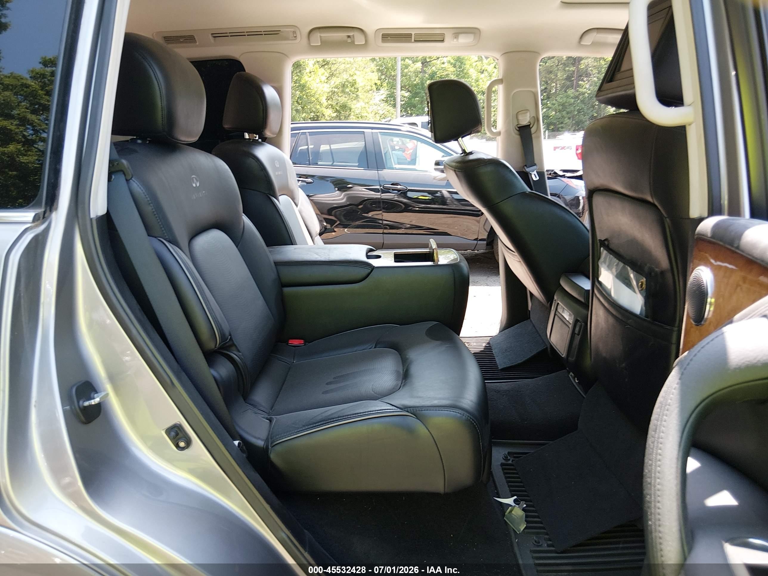 2012 Infiniti Qx56   Silver vin: JN8AZ2NEXC9019637