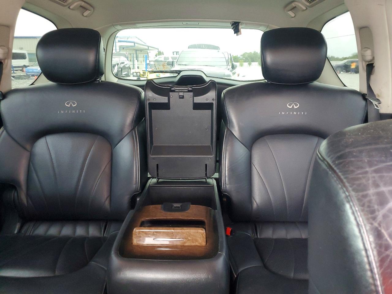 2012 Infiniti Qx56 Base White vin: JN8AZ2NEXC9021792