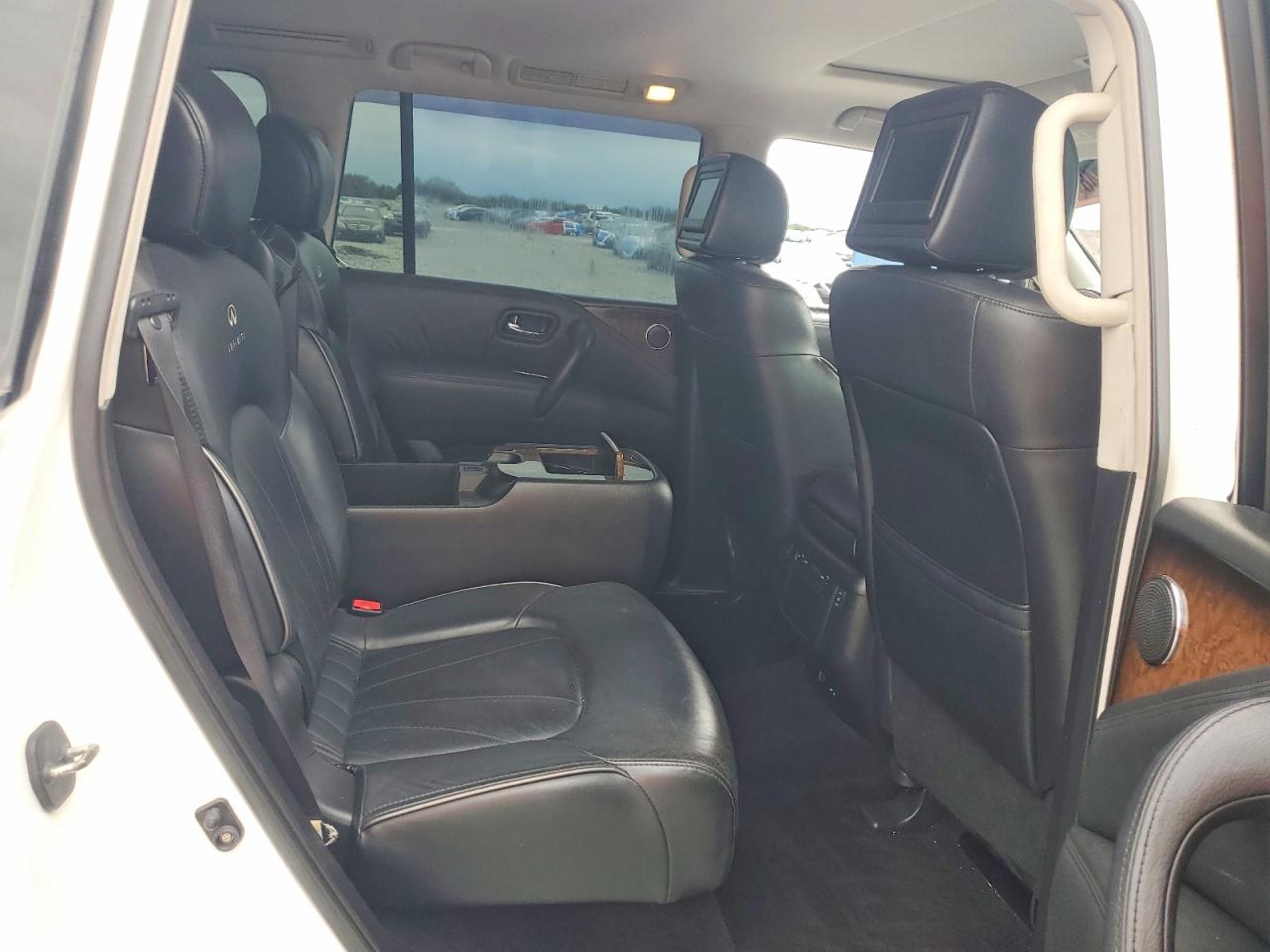 2012 Infiniti Qx56 Base White vin: JN8AZ2NEXC9021792
