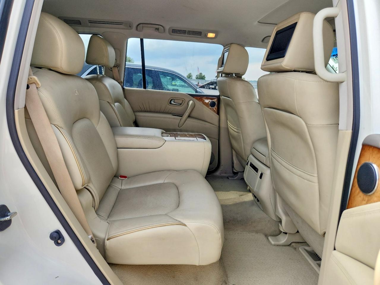 2014 Infiniti Qx80 Base White vin: JN8AZ2NEXE9066573