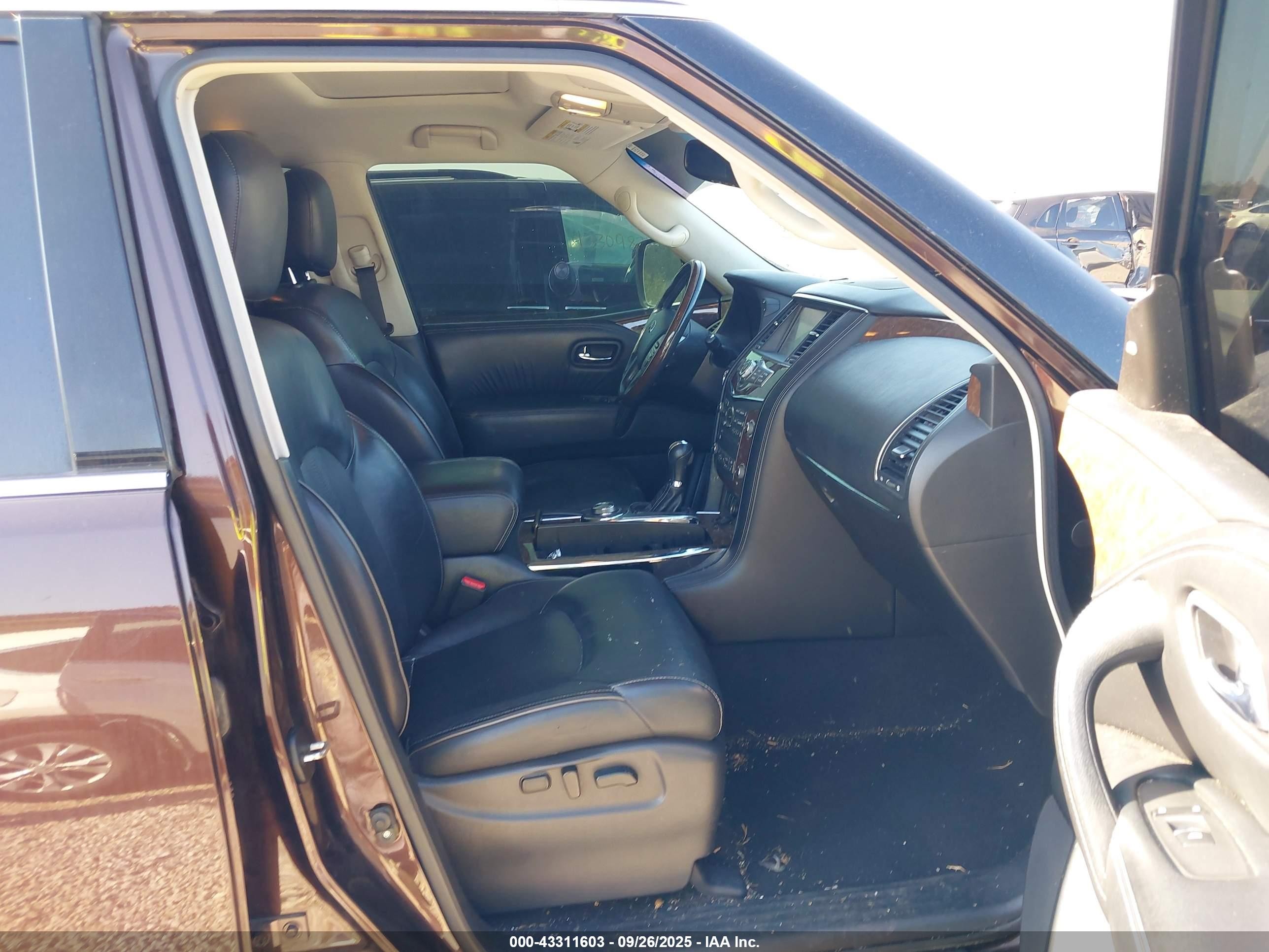 2017 Infiniti Qx80   Burgundy vin: JN8AZ2NEXH9154236