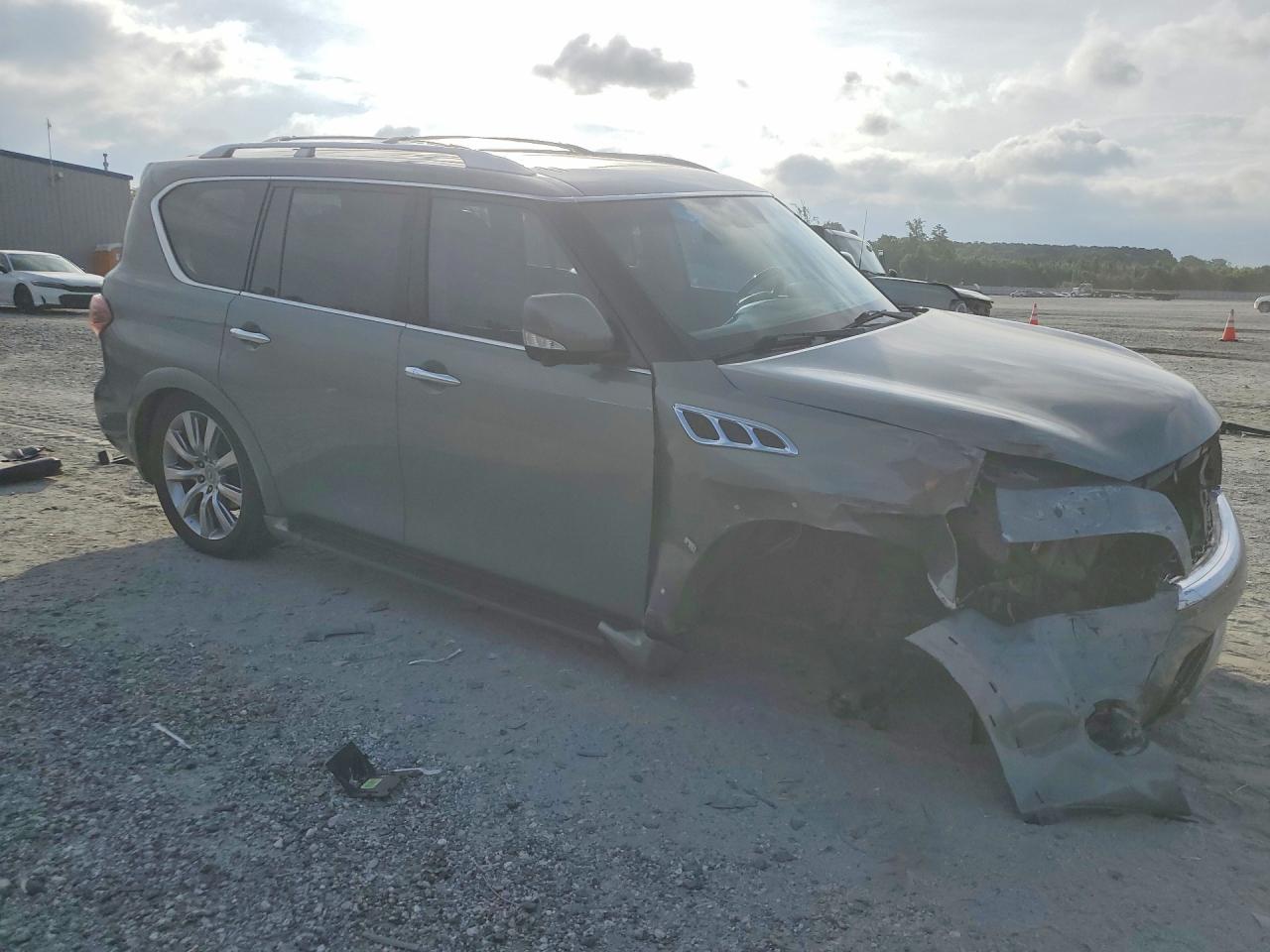 2011 Infiniti Qx56 Base Зеленый vin: JN8AZ2NF1B9500187