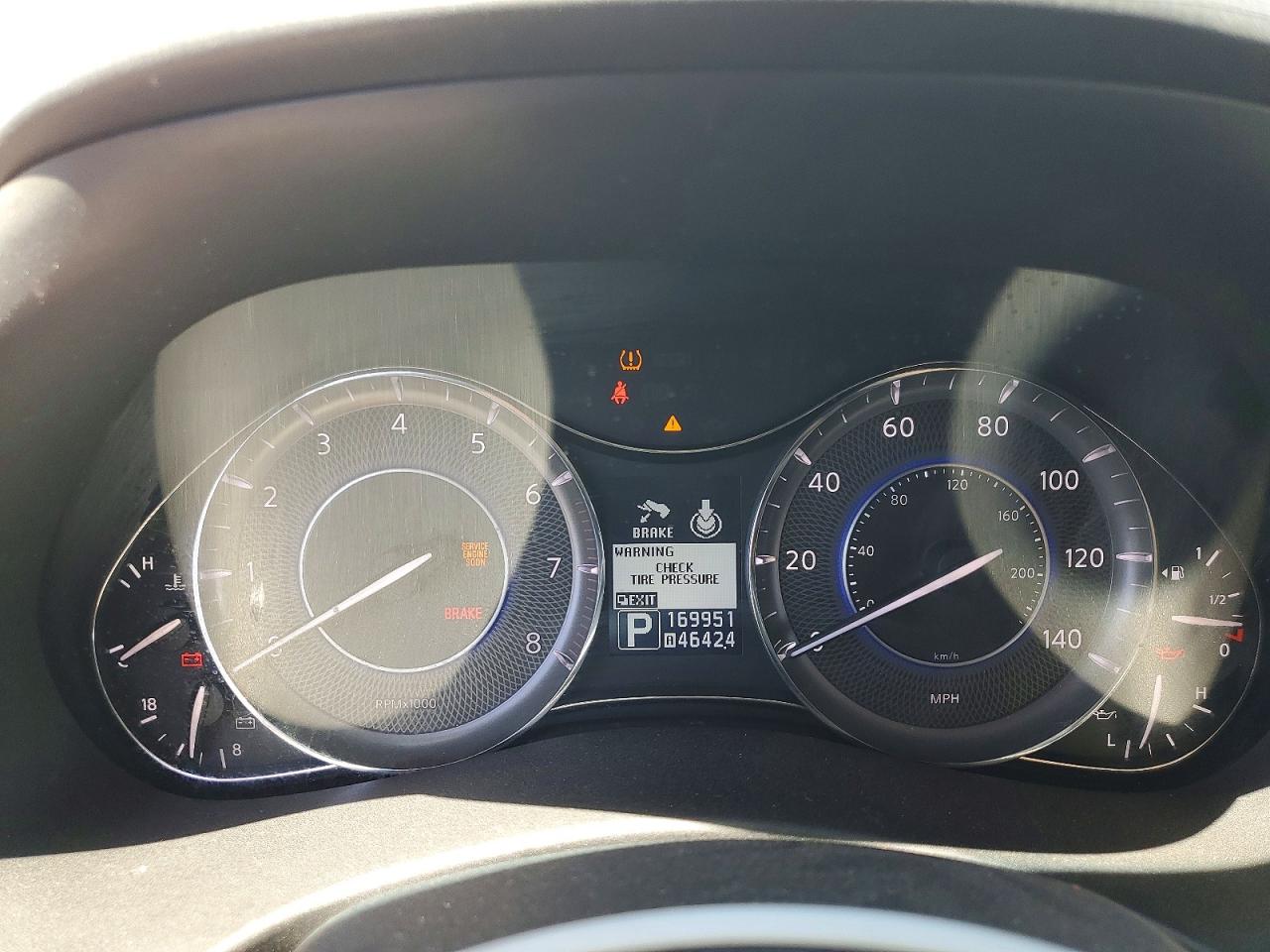 2011 Infiniti Qx56 Base White vin: JN8AZ2NF1B9501954