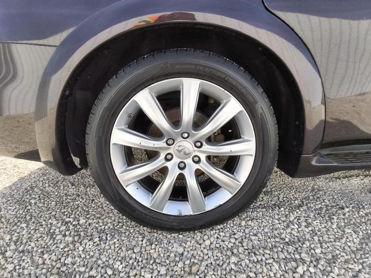 2014 Infiniti Qx80 Base Maroon vin: JN8AZ2NF3E9552733 Damage: Right Rear Wheel, Chipped, 3