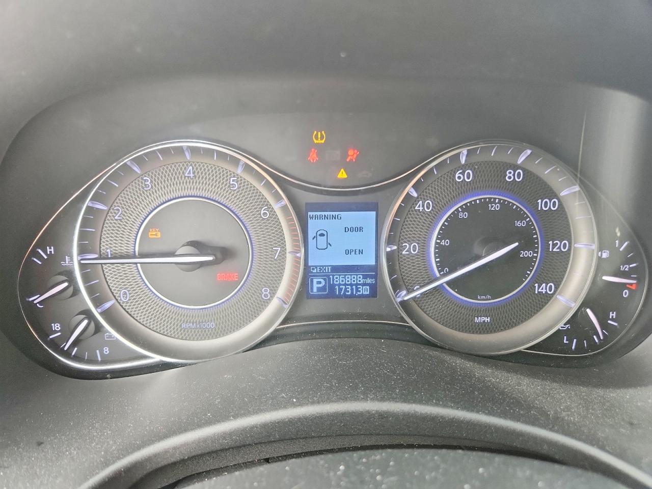 2015 Infiniti Qx80 Base Серебряный vin: JN8AZ2NF4F9571289