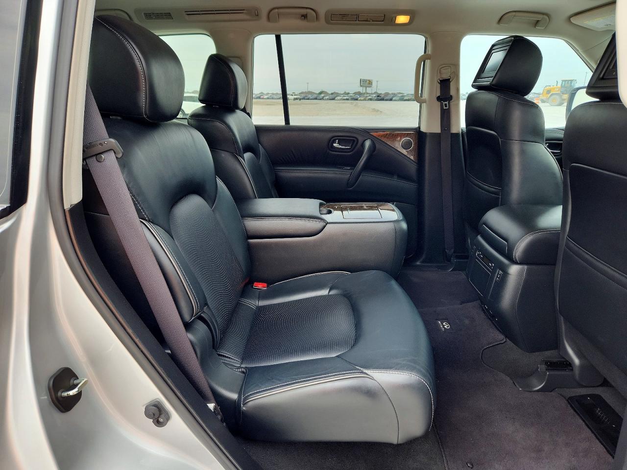 2015 Infiniti Qx80 Base Silver vin: JN8AZ2NF4F9573348