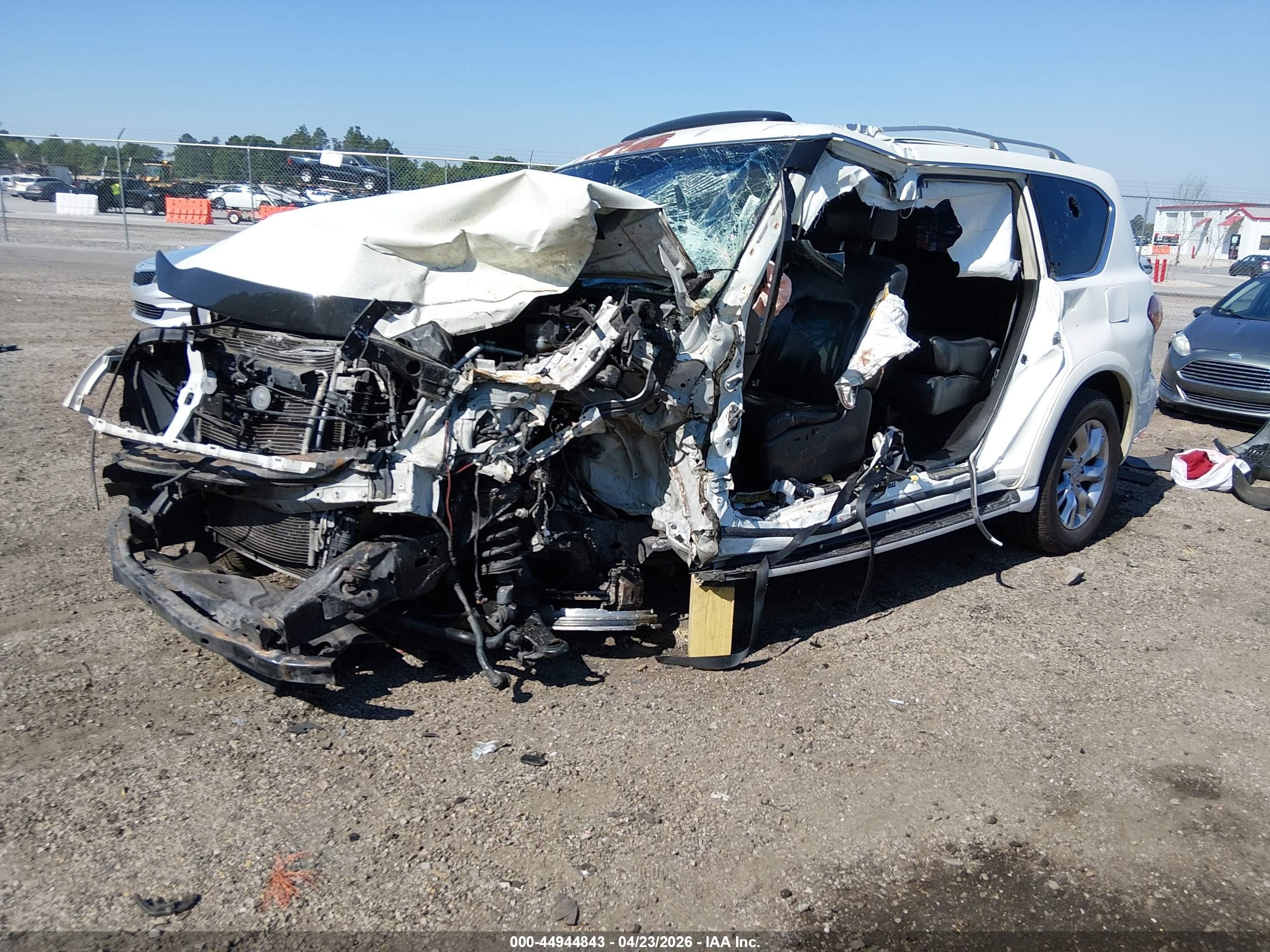 2012 Infiniti Qx56   Белый vin: JN8AZ2NF5C9519911