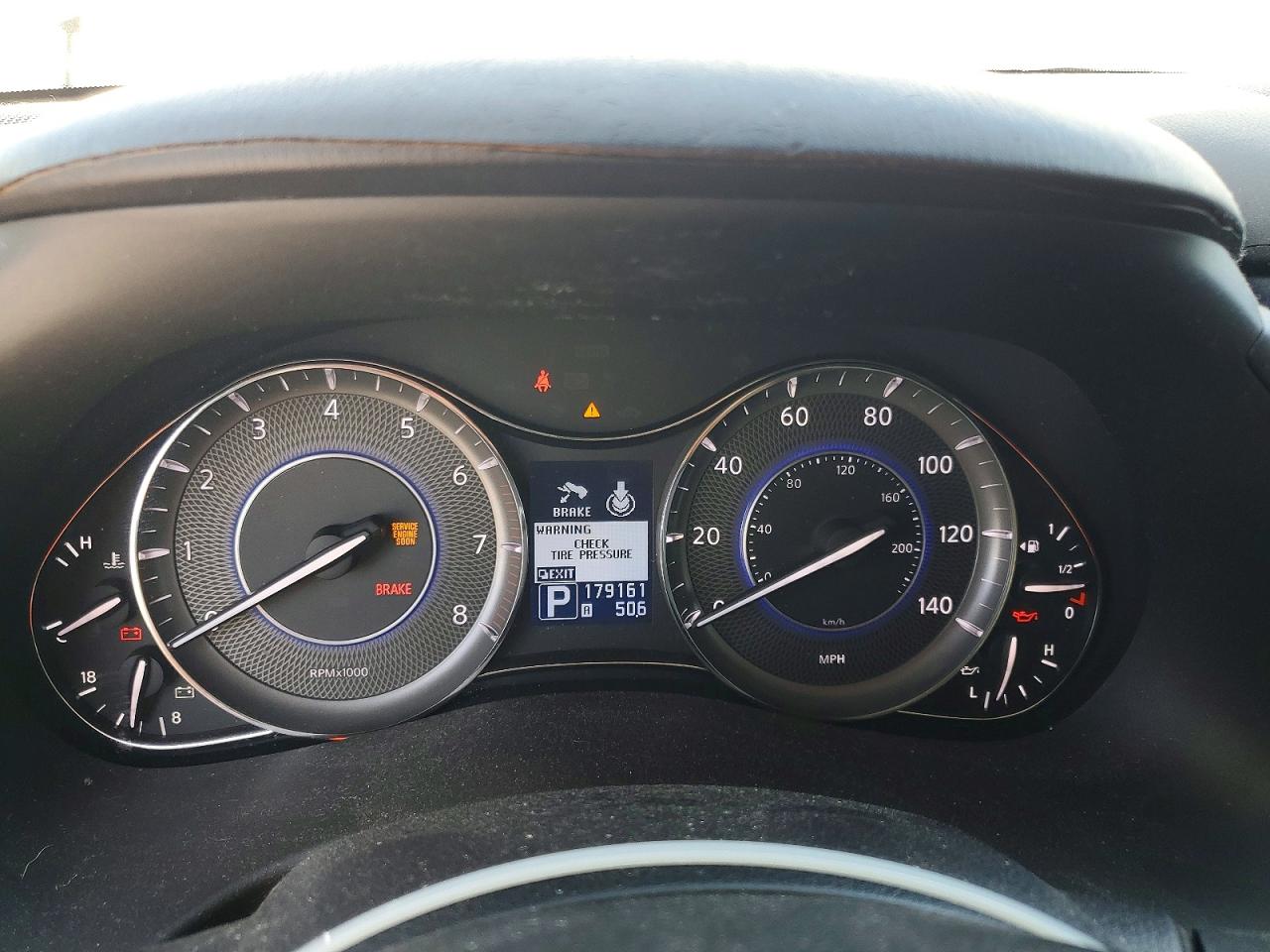 2012 Infiniti Qx56 Base White vin: JN8AZ2NF6C9515270