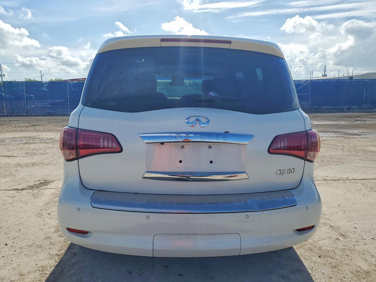 2015 Infiniti Qx80 Base Белый vin: JN8AZ2NF6F9573920