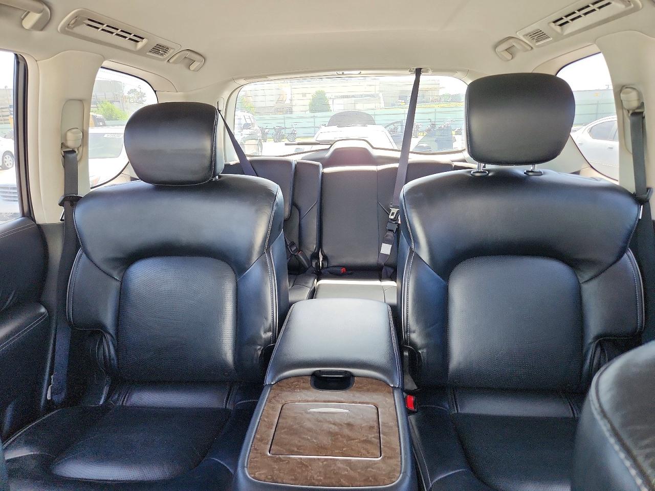 2015 Infiniti Qx80 Base White vin: JN8AZ2NF8F9570260