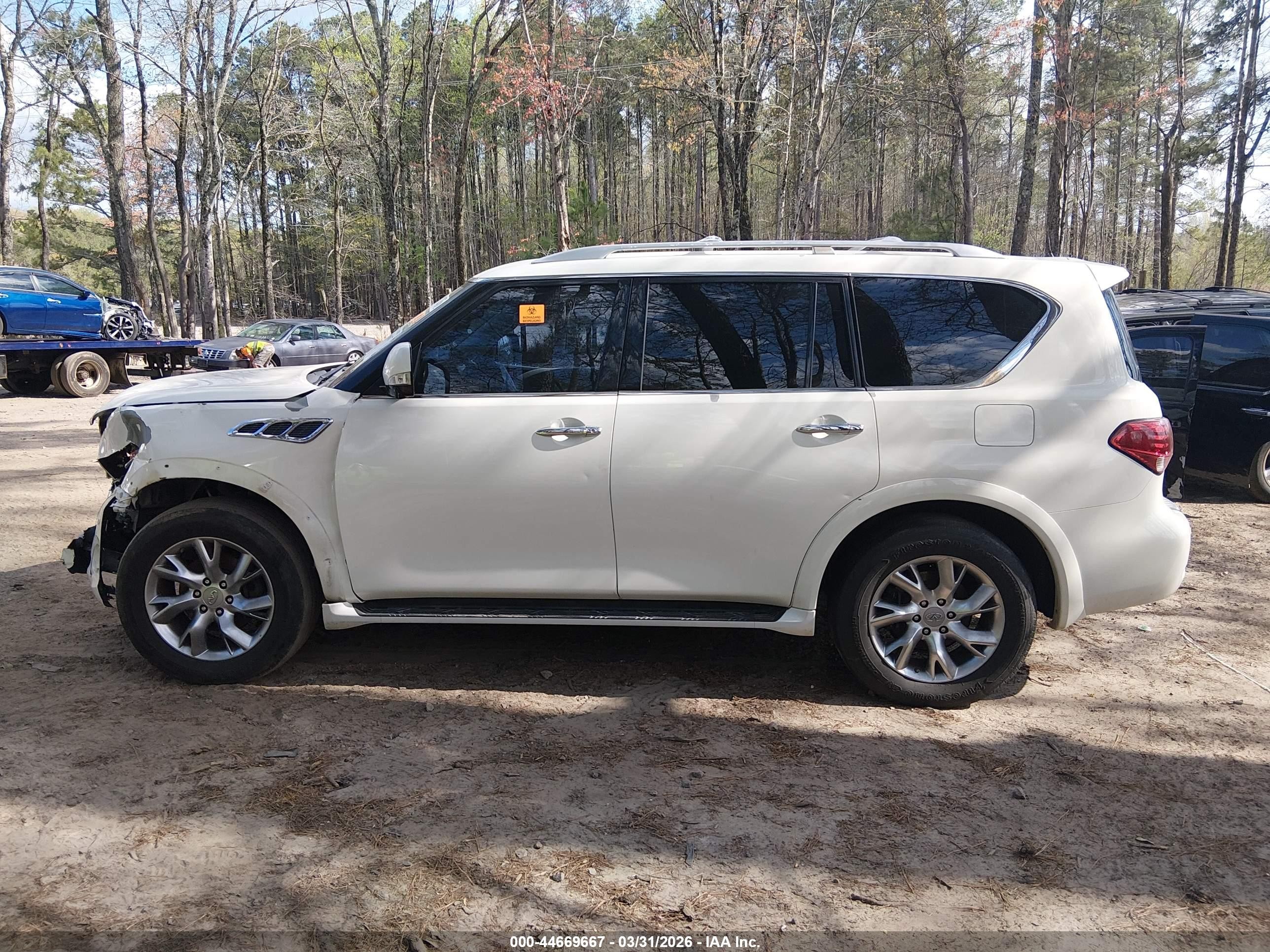 2013 Infiniti Qx56   Белый vin: JN8AZ2NF9D9550578