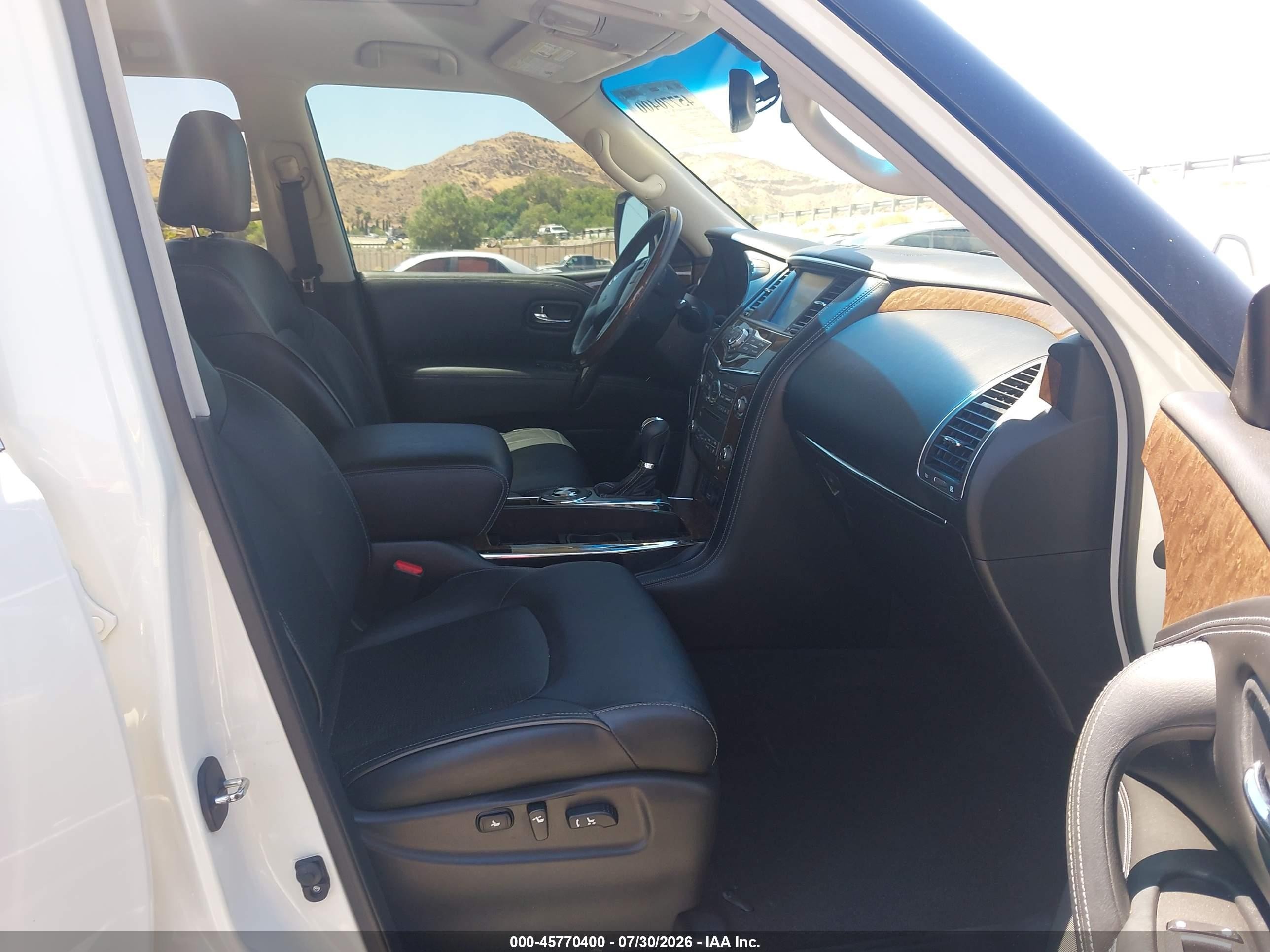 2015 Infiniti Qx80   Белый vin: JN8AZ2NF9F9570090
