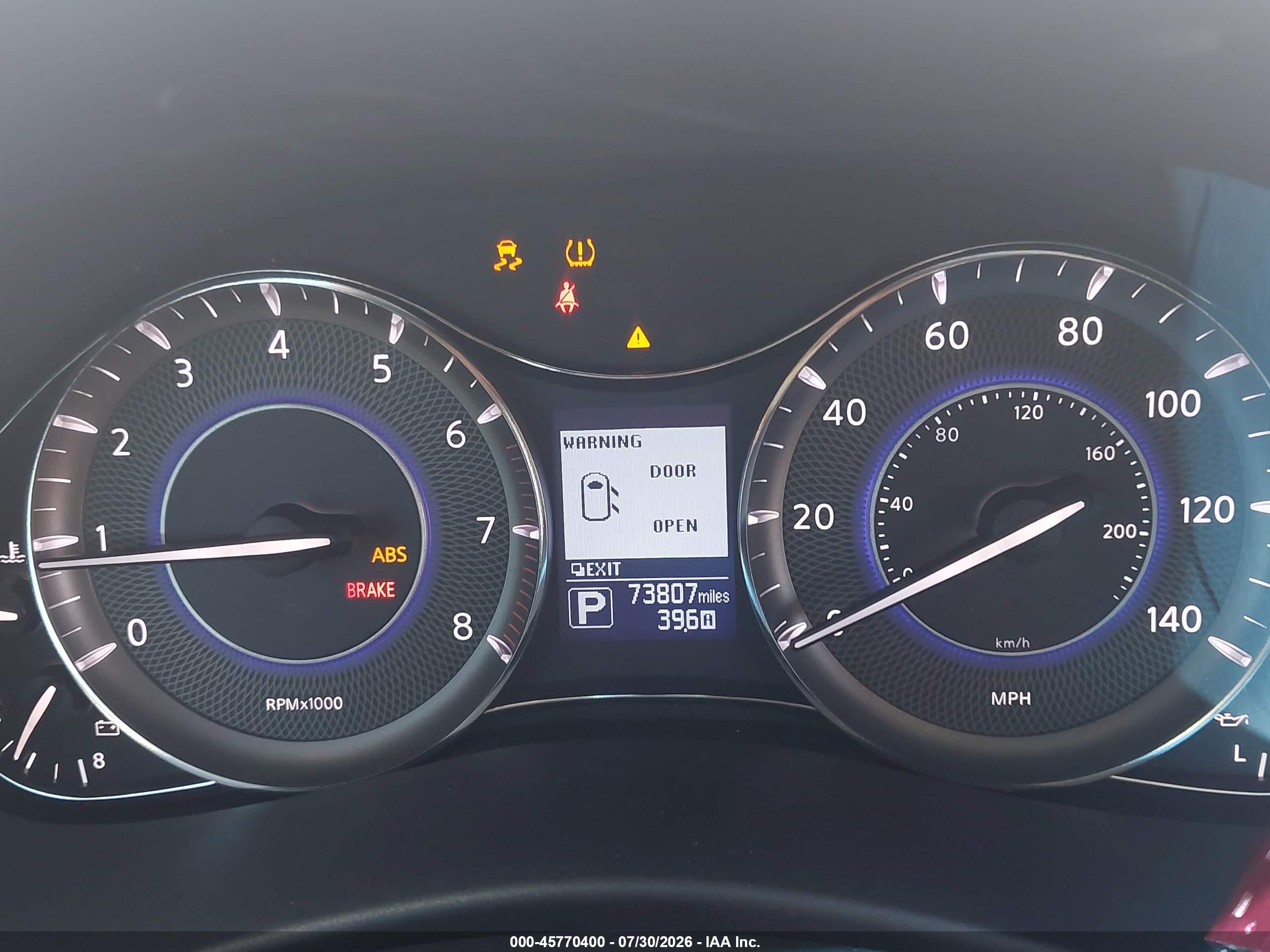 2015 Infiniti Qx80   Белый vin: JN8AZ2NF9F9570090