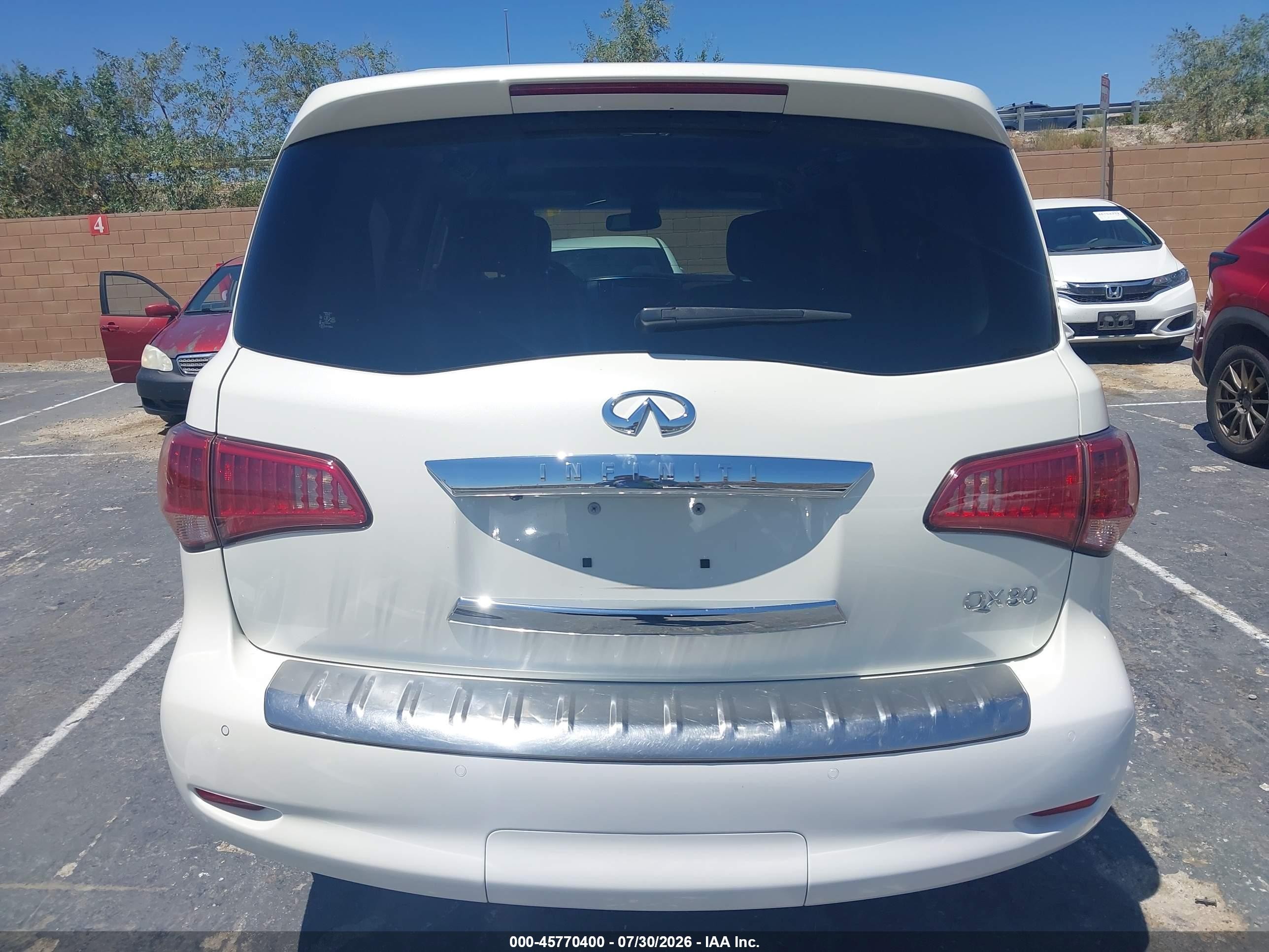 2015 Infiniti Qx80   Белый vin: JN8AZ2NF9F9570090