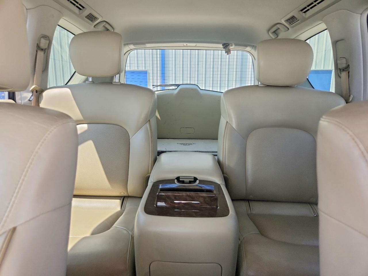 2015 Infiniti Qx80 Base Silver vin: JN8AZ2NF9F9574110