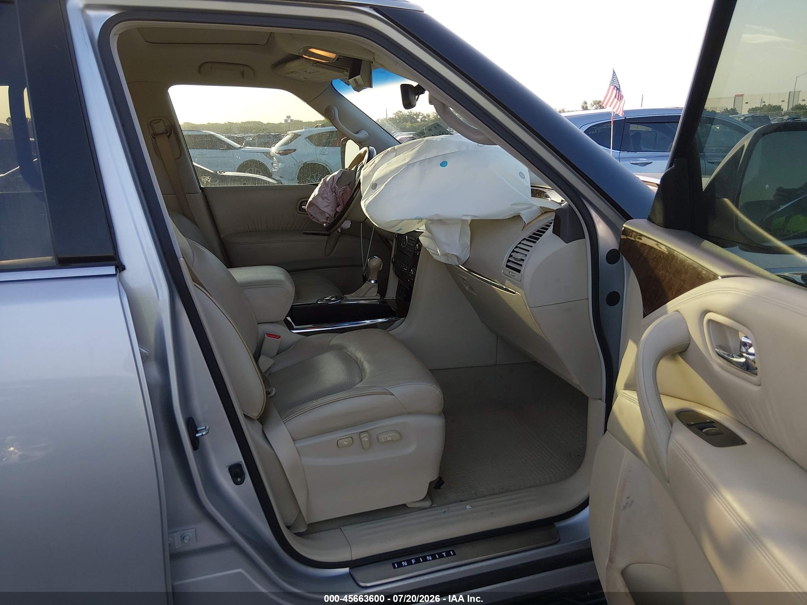 2015 Infiniti Qx80 Silver vin: JN8AZ2NFXF9573810