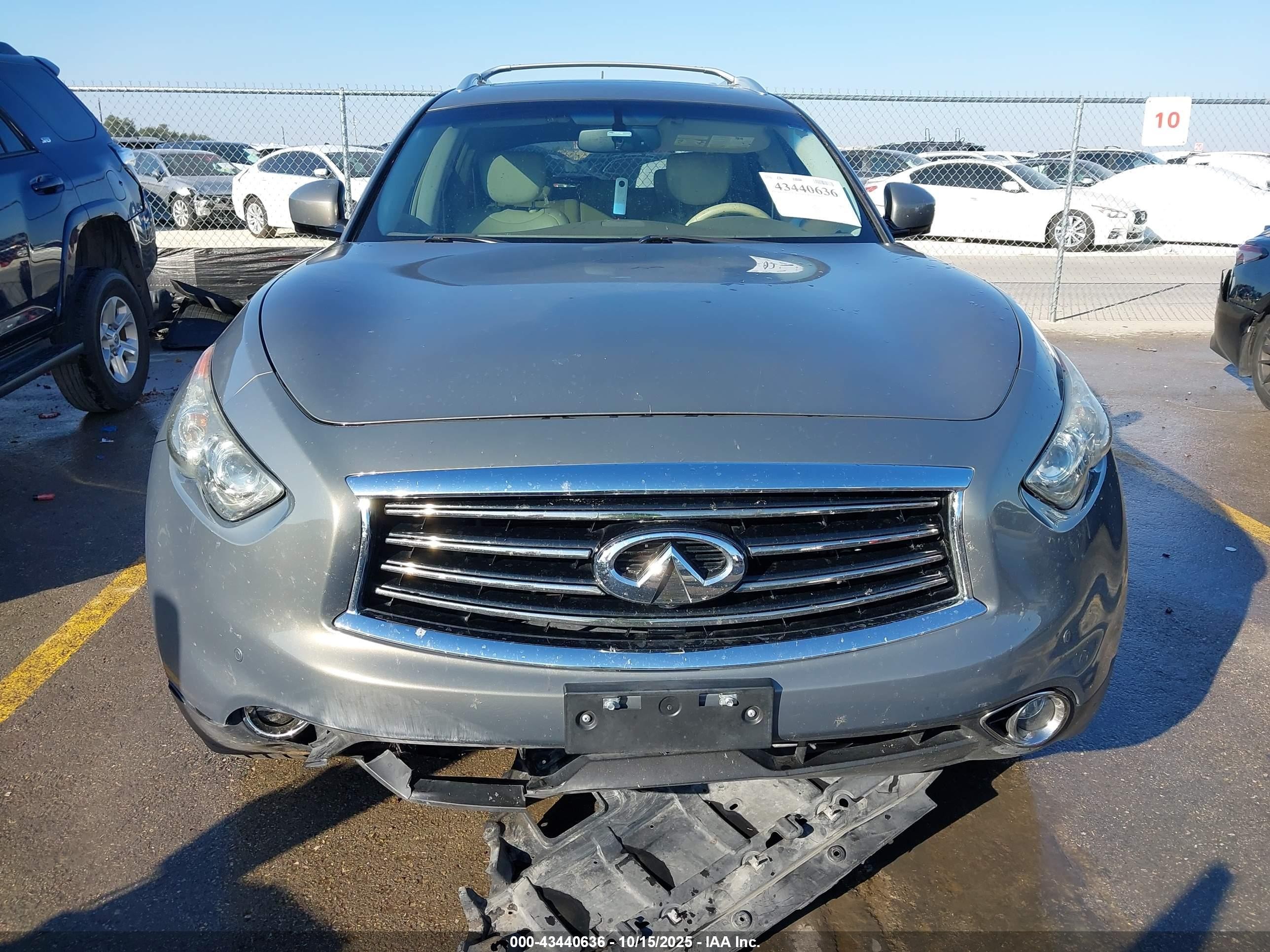 2012 Infiniti Fx50   Silver vin: JN8BS1MW1CM180128