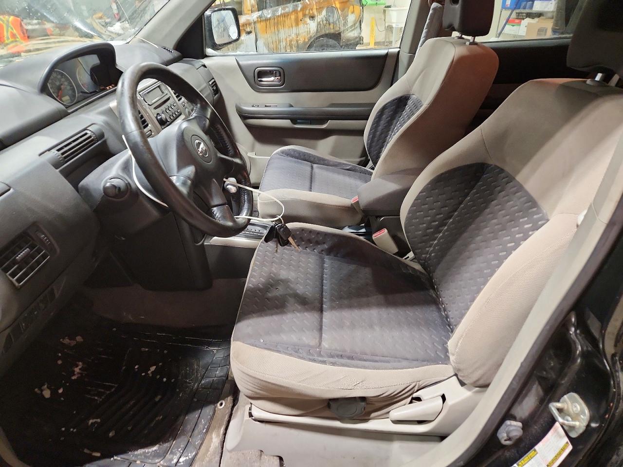 2006 Nissan X-trail Xe Black vin: JN8BT08T06W101421